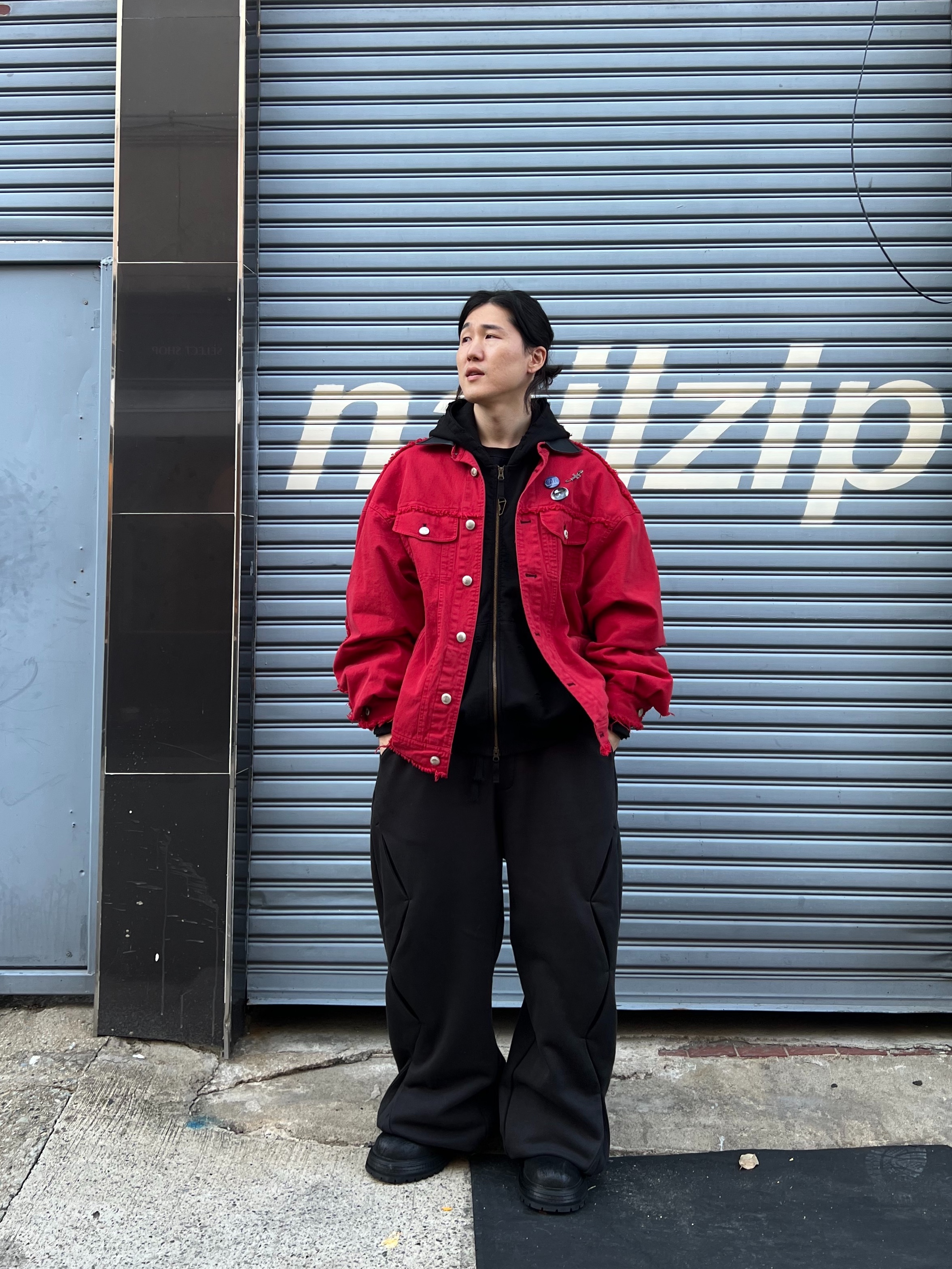 Farfromwhat Far Pin Button & Safety Pin, Undermycar Otter Oversized Damage-Washed Hood Zip-Up Sepia - 22FW 착용 스타일 - 2