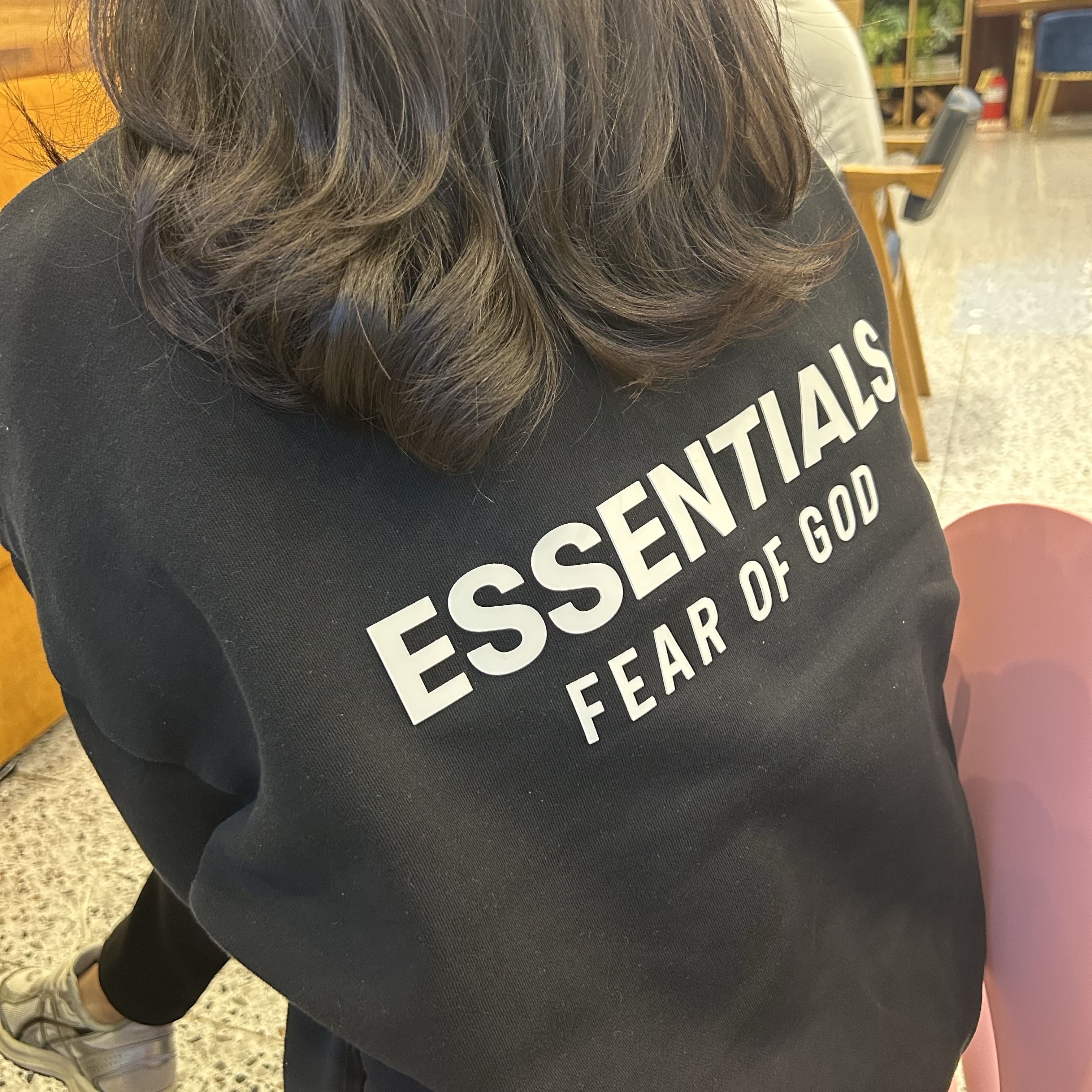 Essentials Fleece Crewneck Black - 24FW 착용 스타일