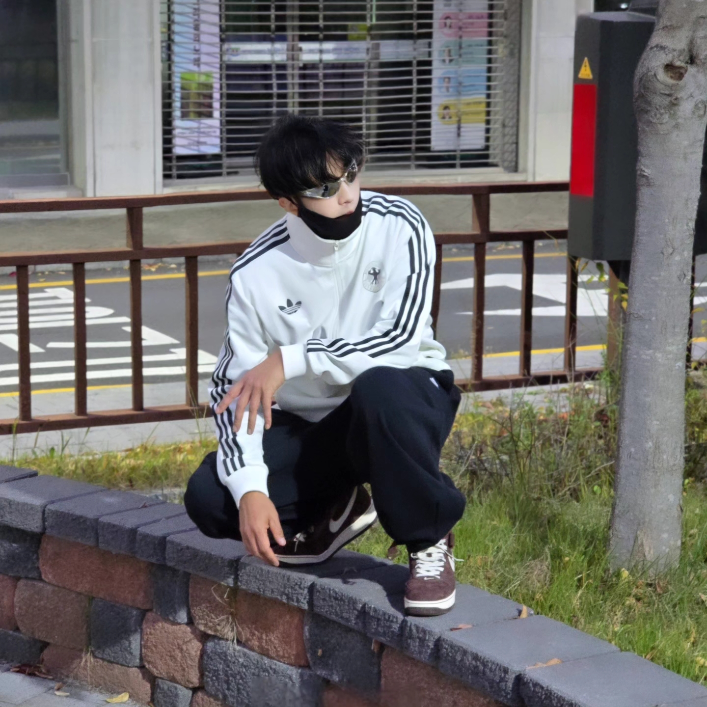 Adidas German Beckenbauer Track Top Off White - KR Sizing, Adidas German Beckenbauer Track Top Off White - US Sizing 착용 스타일 - 3