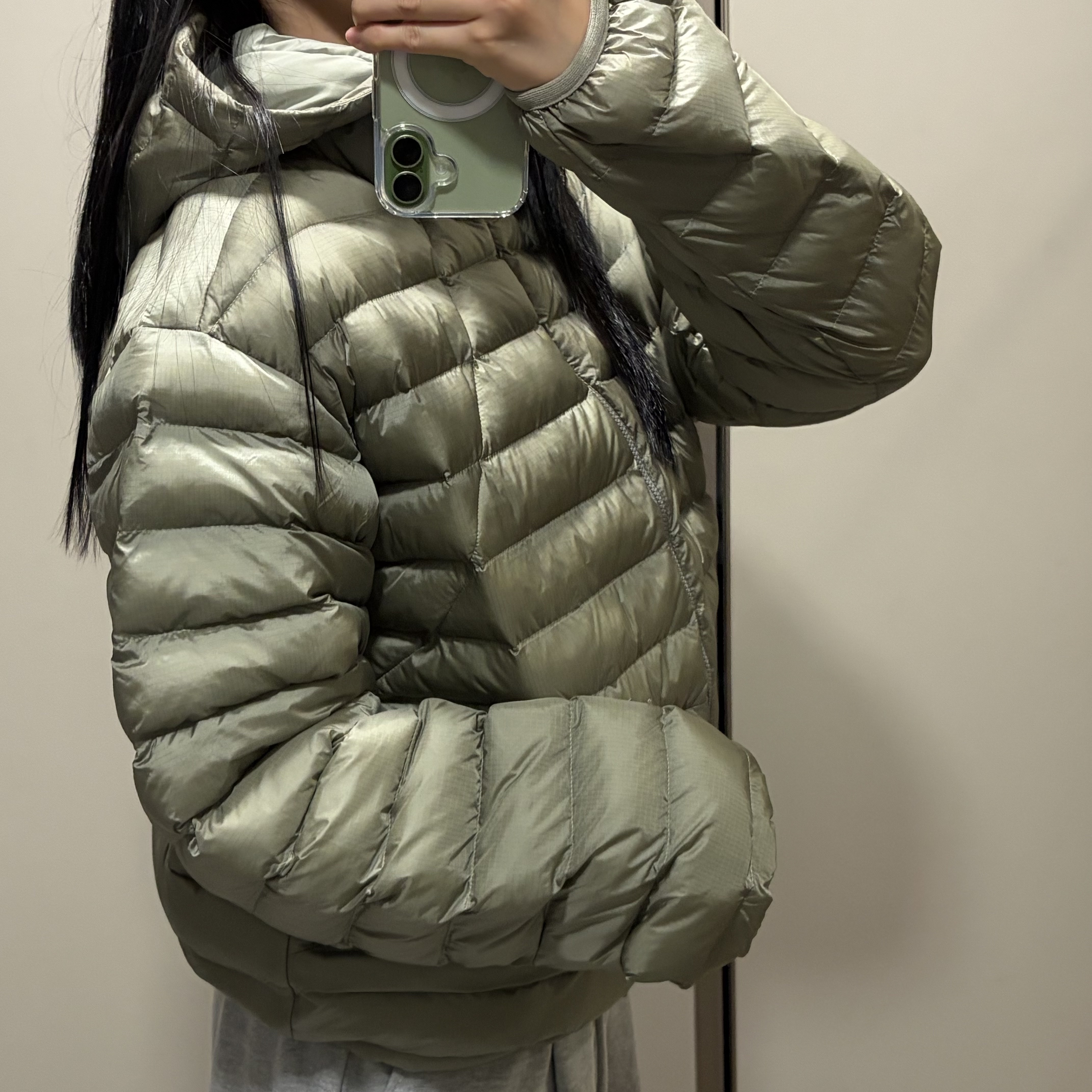 The North Face Ventus On Jacket Light Khaki 착용 스타일 - 3