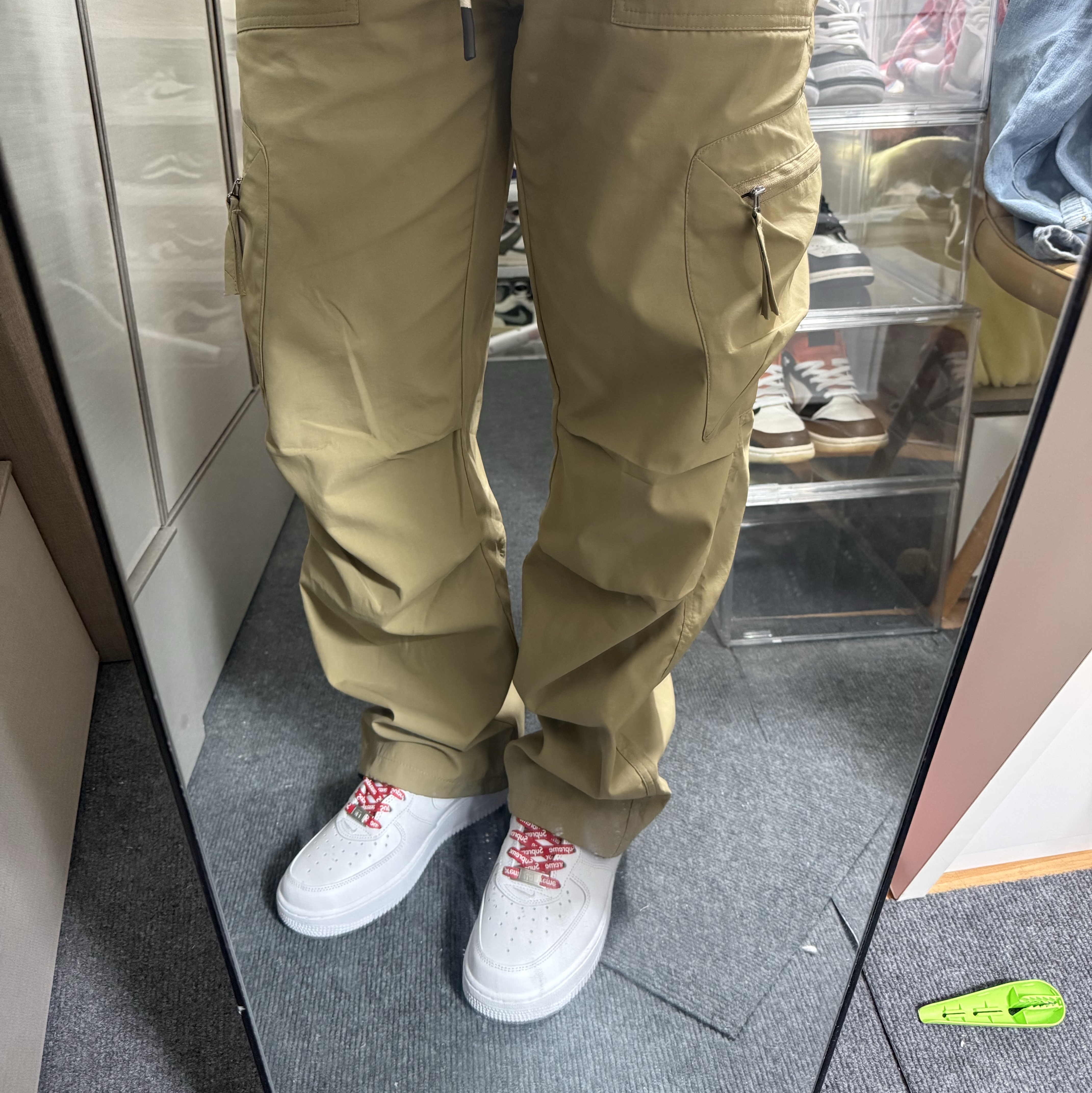 Nike x Supreme Air Force 1 Low White 착용 스타일 - 10