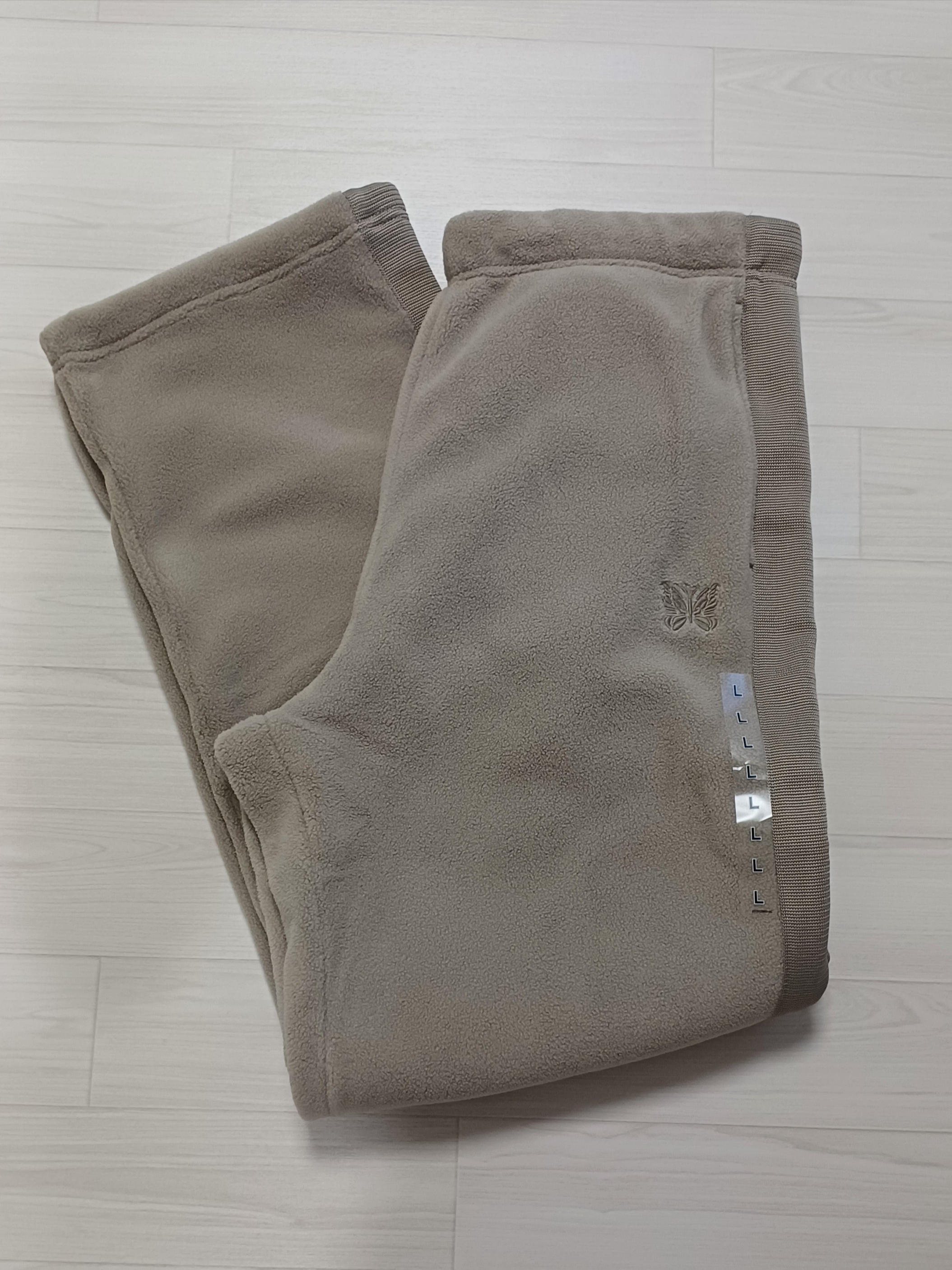 Uniqlo x Needles Fleece Wide Pants Longer Length Beige - KR 착용 스타일