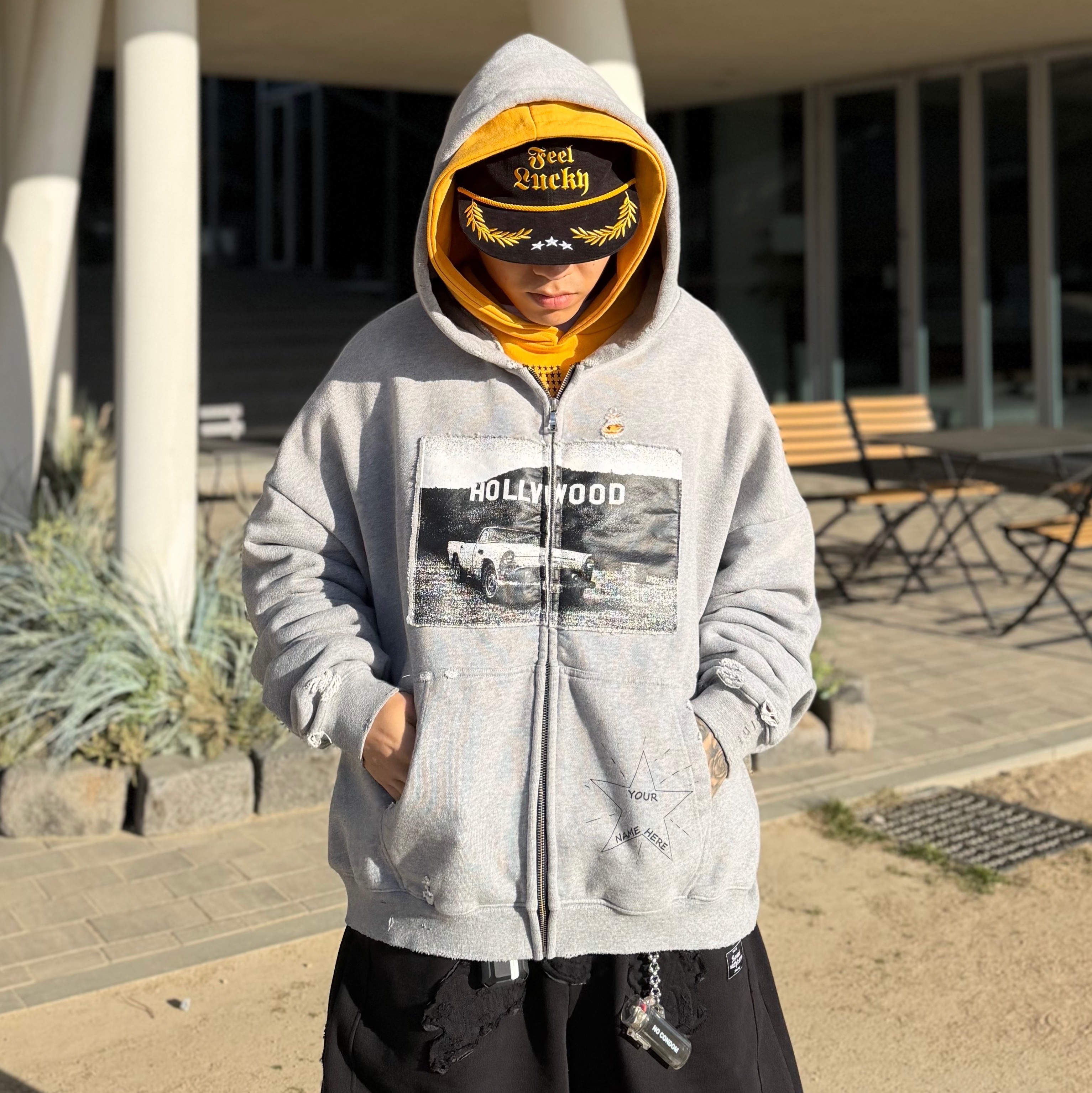NOD Old Hollywood Zip-up Hoodie Grey 착용 스타일