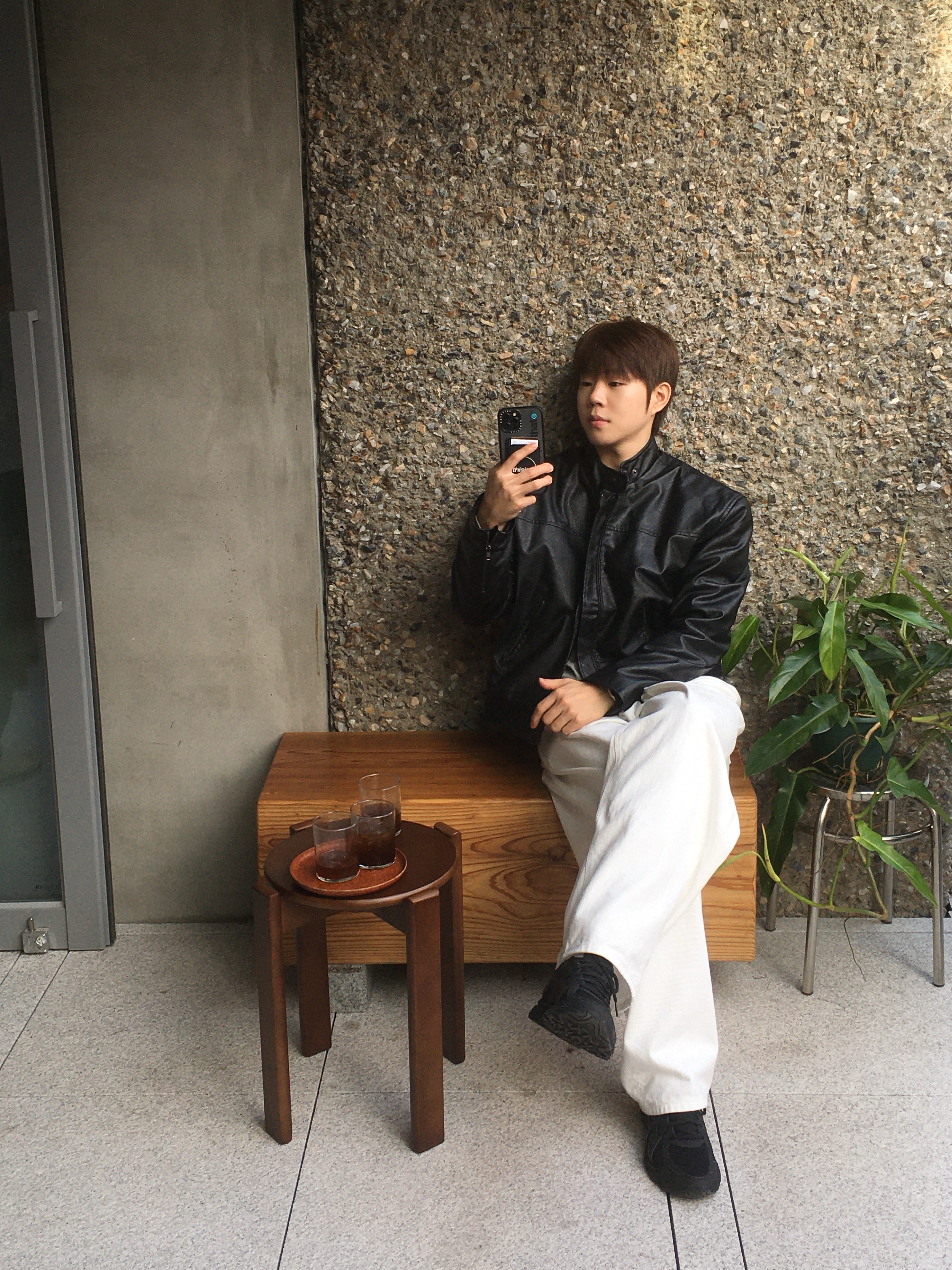 Asics Jog 100 T Black - 4E Extra Wide 착용 스타일 - 2