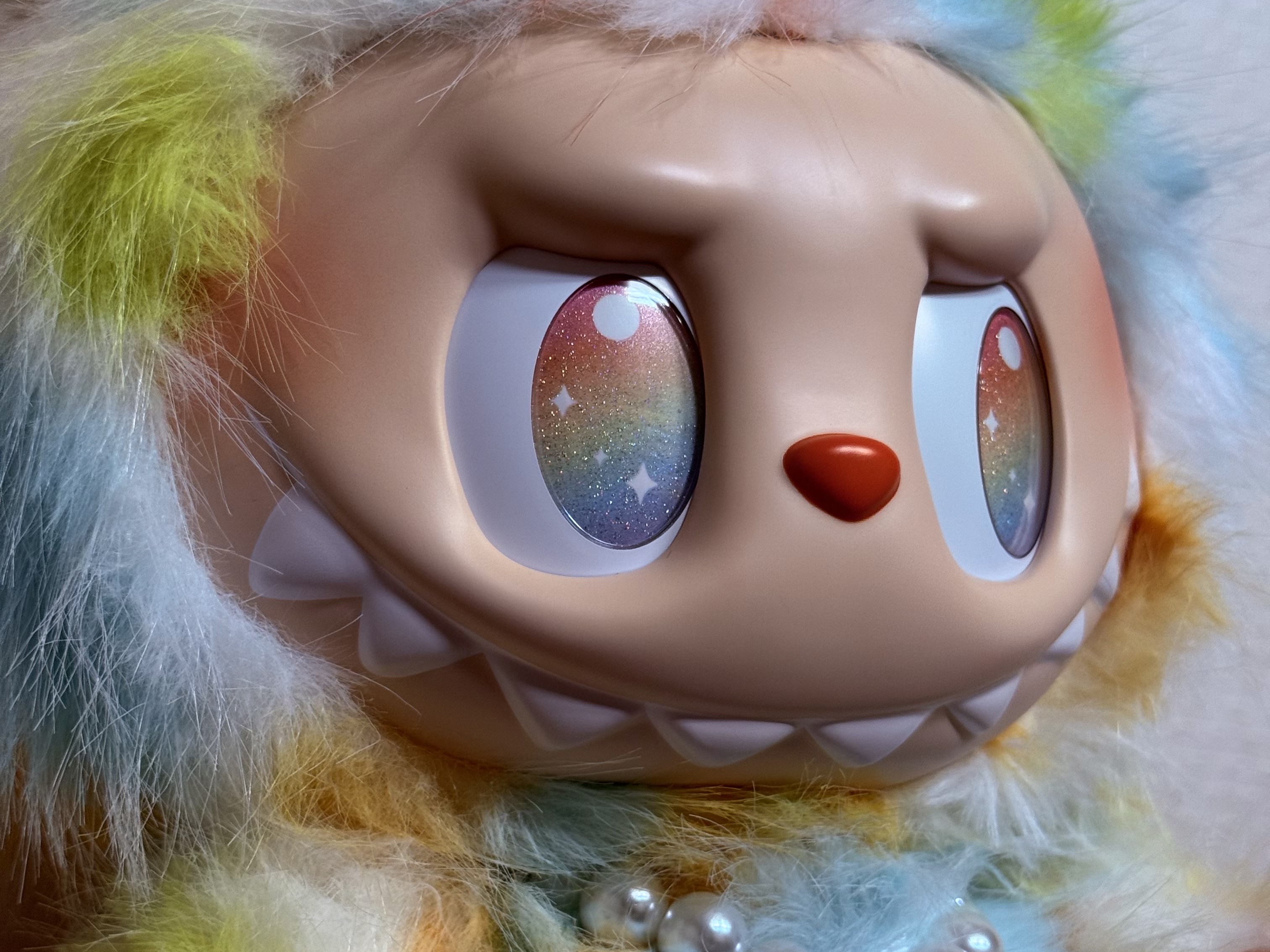 Pop Mart Labubu The Monsters Big Into Energy Series-Rock The Universe Vinyl Plush Doll 착용 스타일