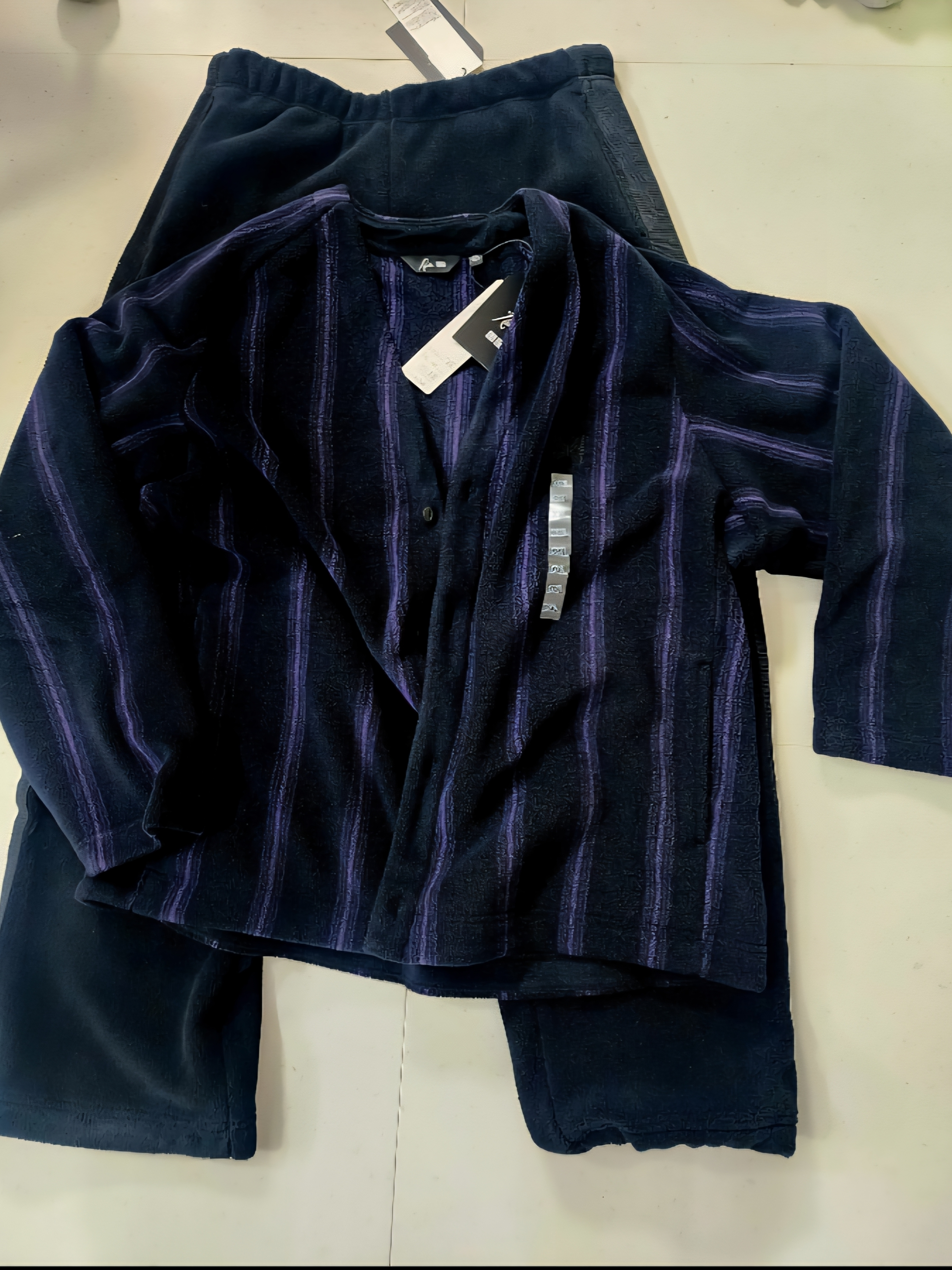 Uniqlo x Needles Fleece Oversized Cardigan Black - KR 착용 스타일