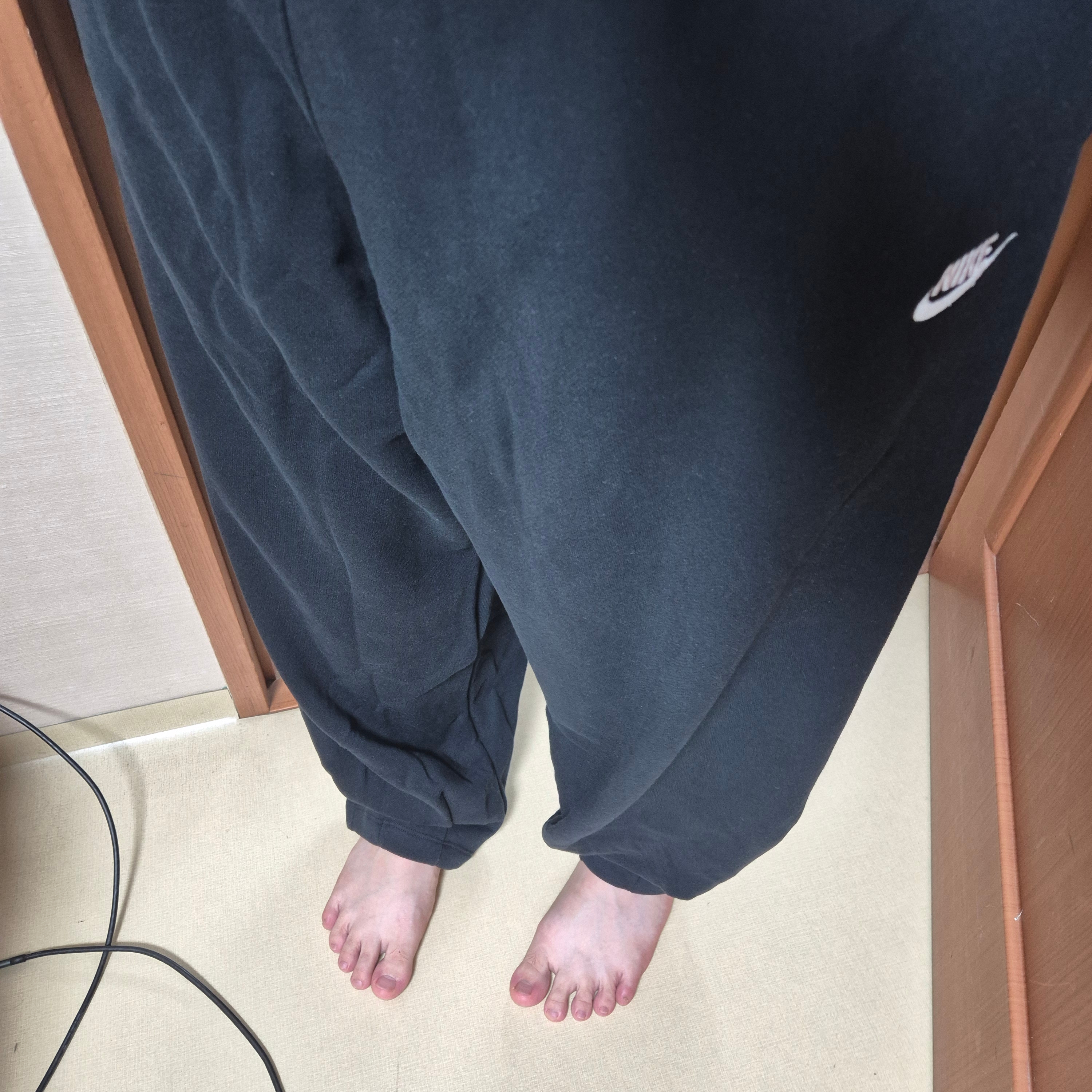 Nike Club Fleece Oversized French Terry Pants Black White - Asia 착용 스타일