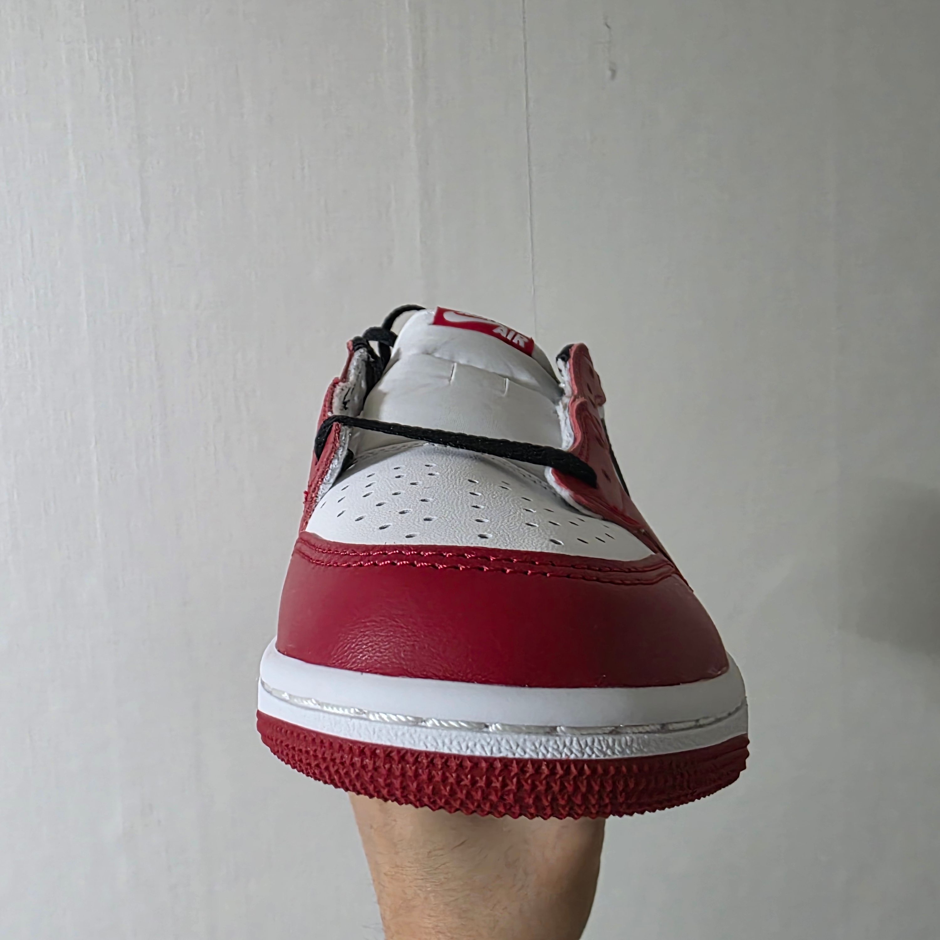 Jordan 1 Retro Low OG Chicago 착용 스타일 - 4
