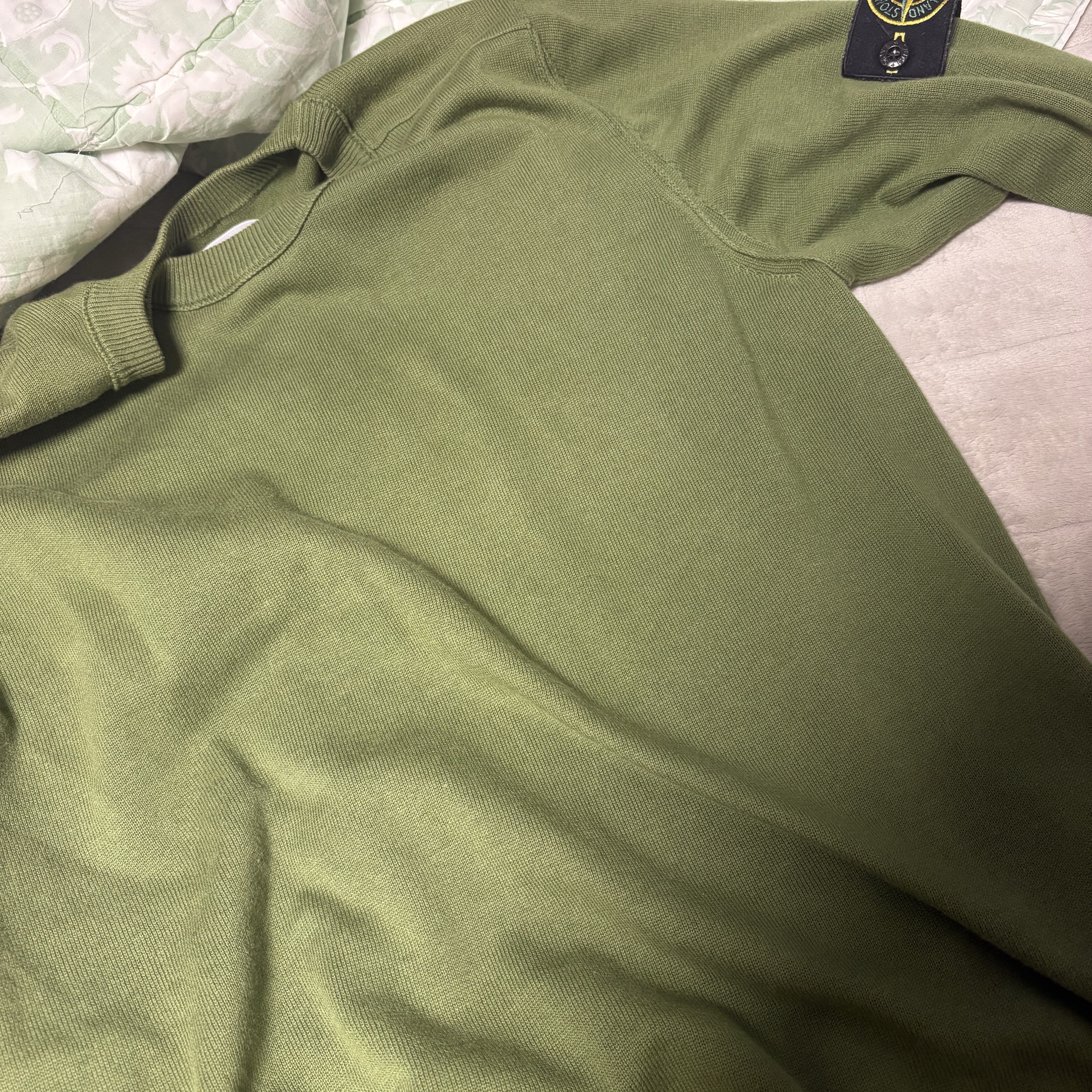 Stone Island 540B2 Soft Cotton Crewneck Knit Olive Green - 22SS 착용 스타일