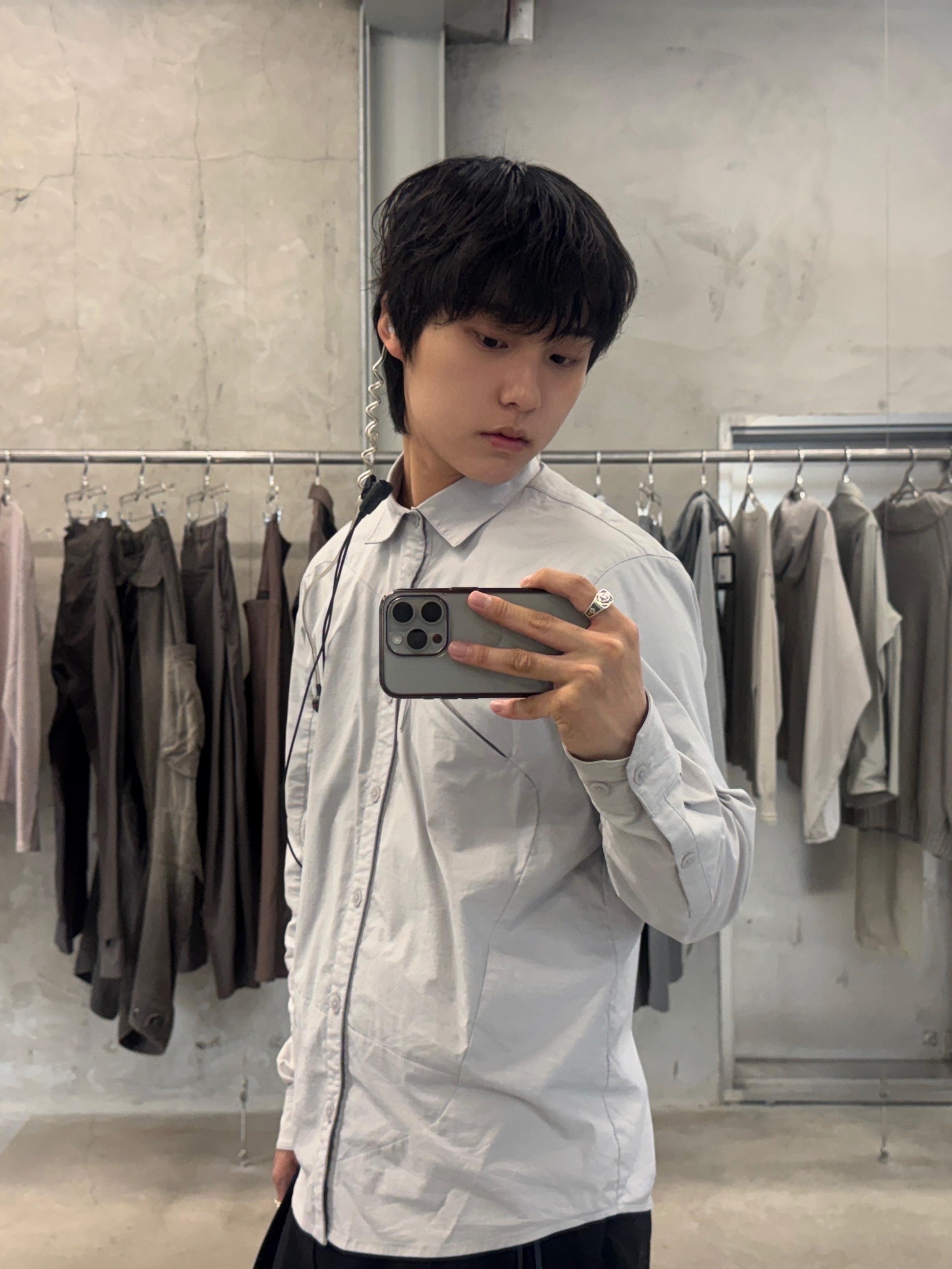 Sansan Gear Visional Pocket Shirts Grey - 25SS 착용 스타일 - 1