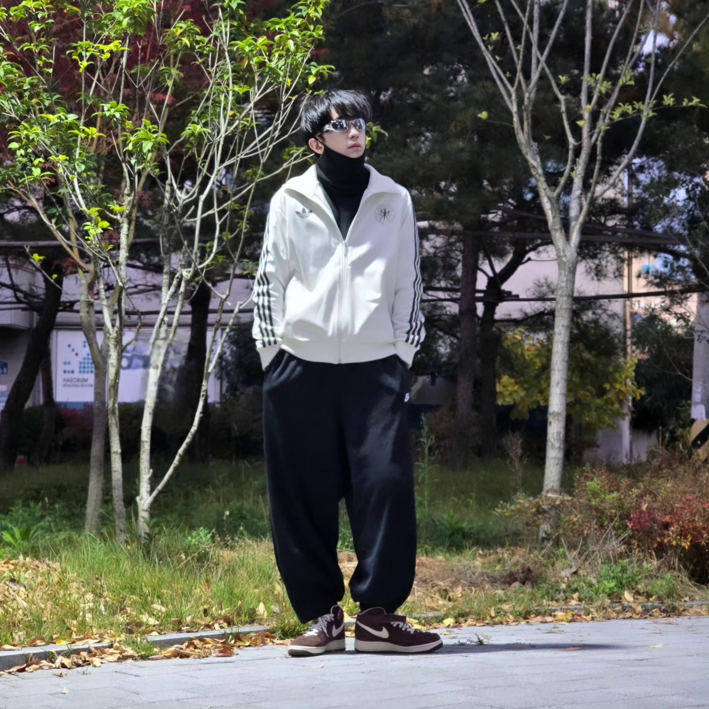 Adidas German Beckenbauer Track Top Off White - KR Sizing, Adidas German Beckenbauer Track Top Off White - US Sizing 착용 스타일 - 3