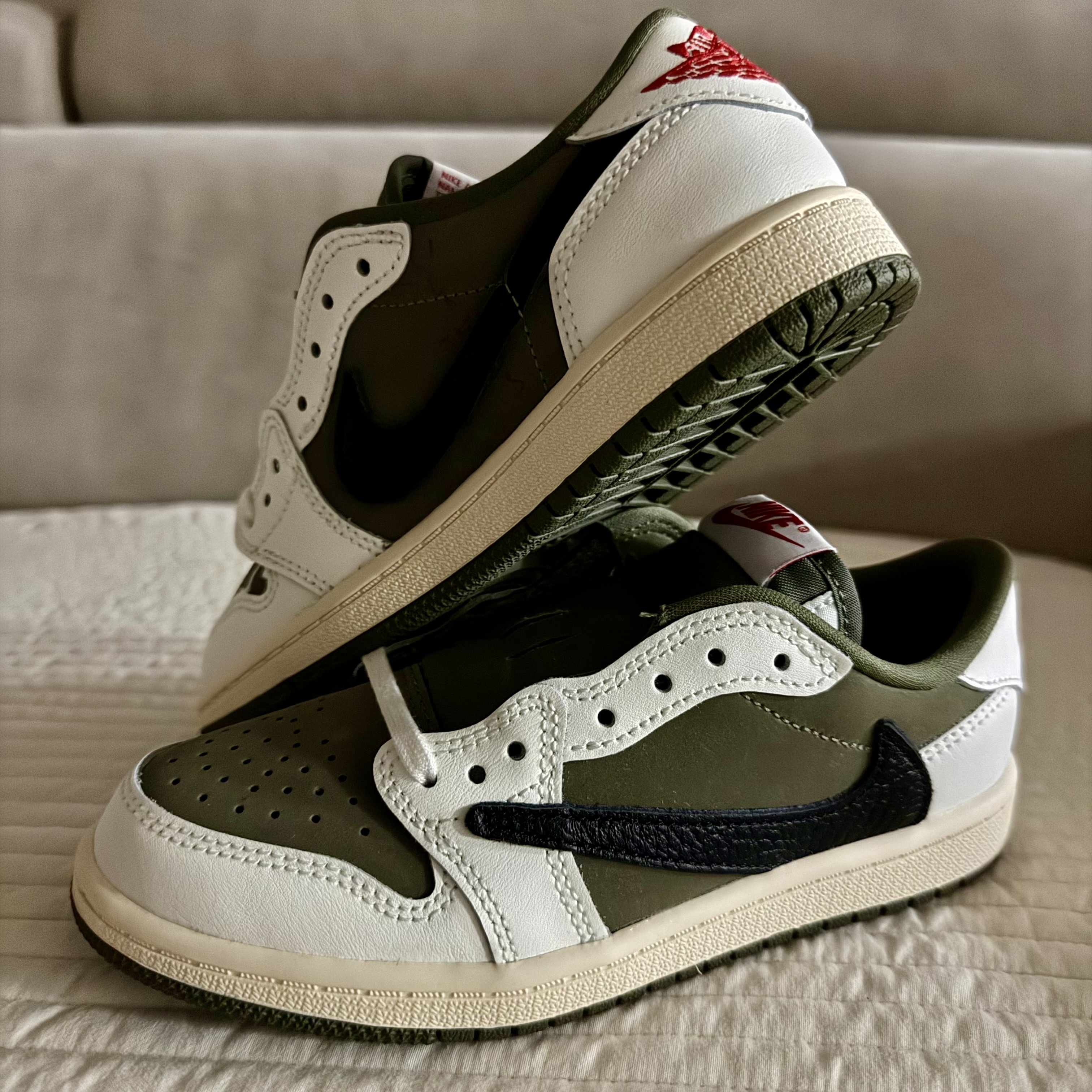 (PS) Jordan 1 x Travis Scott Retro Low OG SP Reverse Olive 착용 스타일
