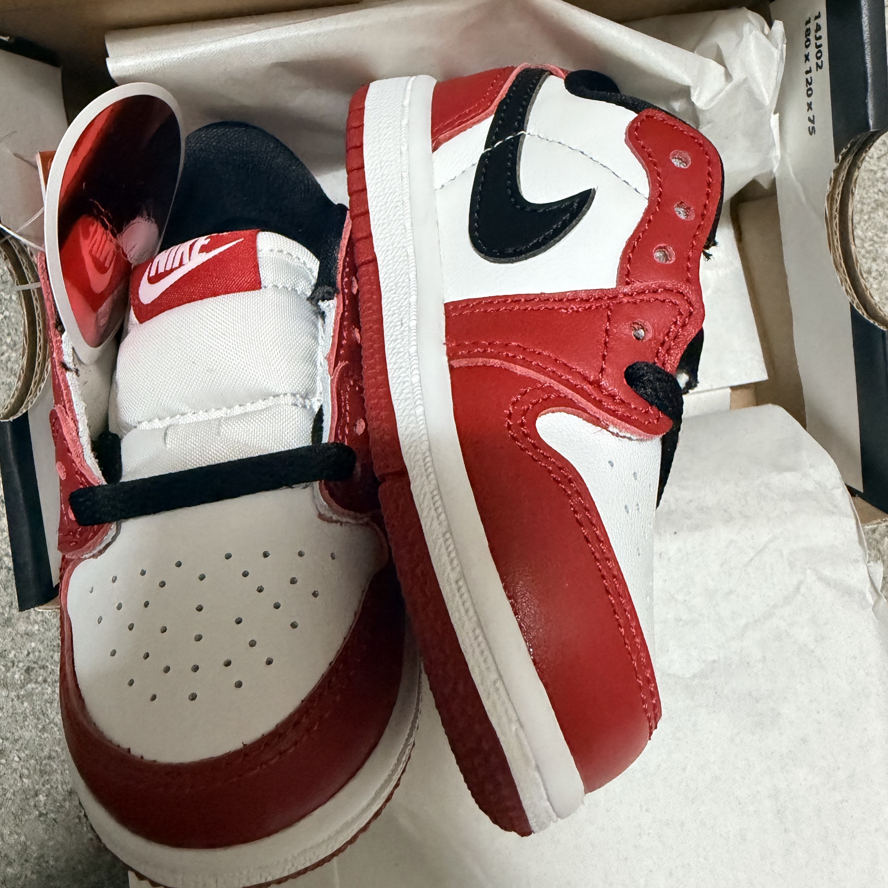 (TD) Jordan 1 Retro Low OG Chicago 착용 스타일