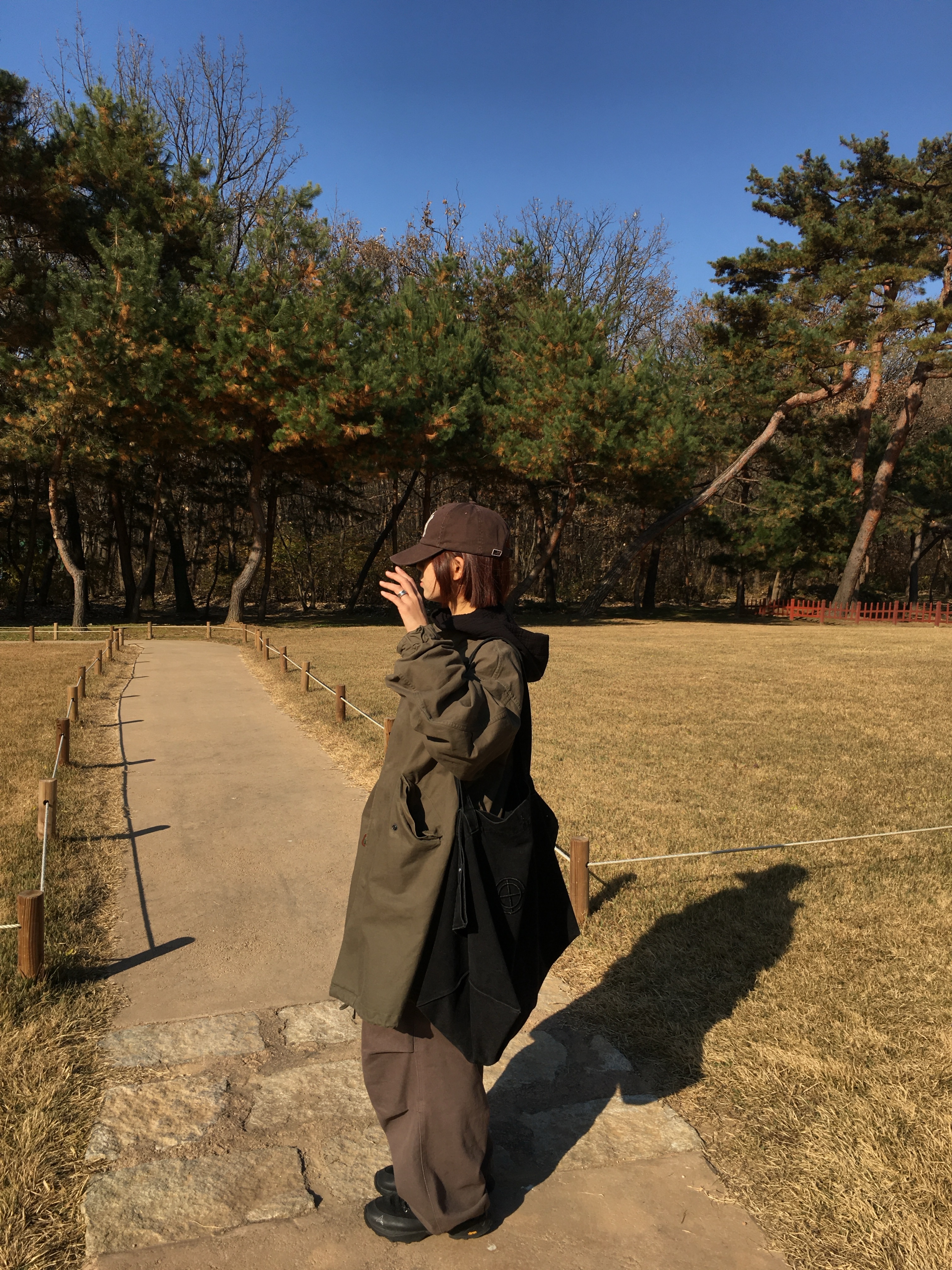 Roa Hiking Neal Black, ETCE Ny Cross Washed Cap Brown 착용 스타일