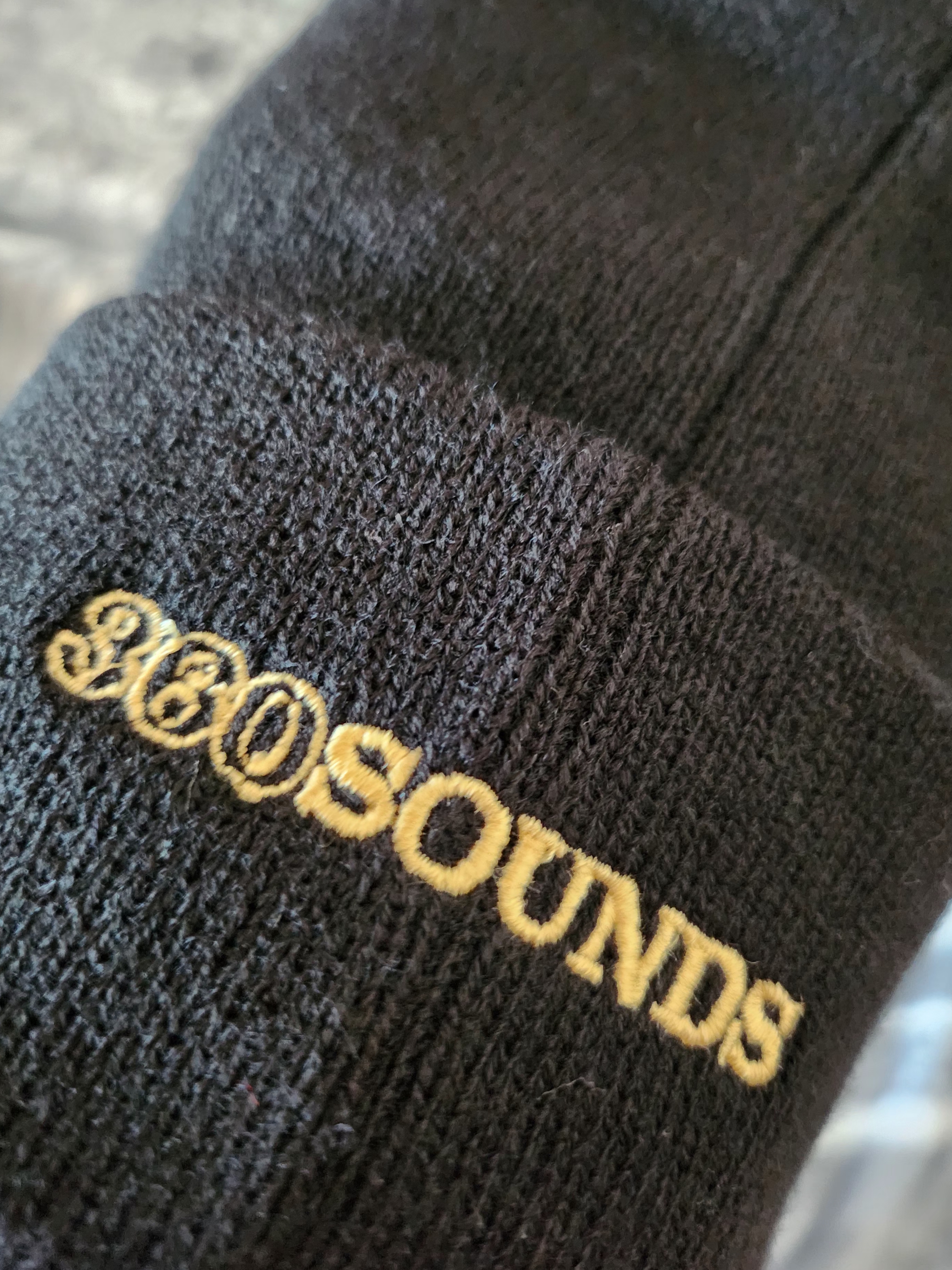 New Era x 360 Sounds Cuff Beanie Black 착용 스타일 - 3