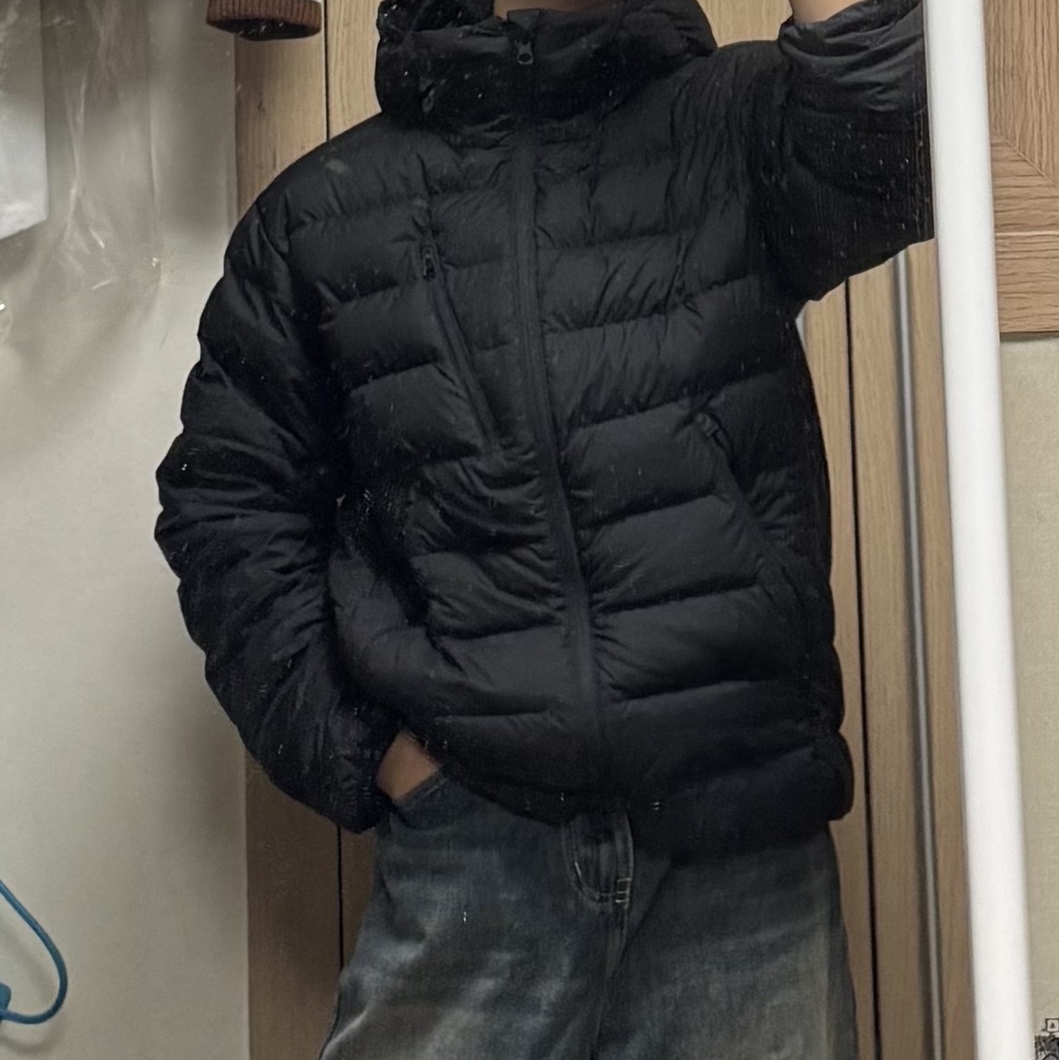 Musinsa Standard City Leisure Hooded Light Down Jacket Black 착용 스타일