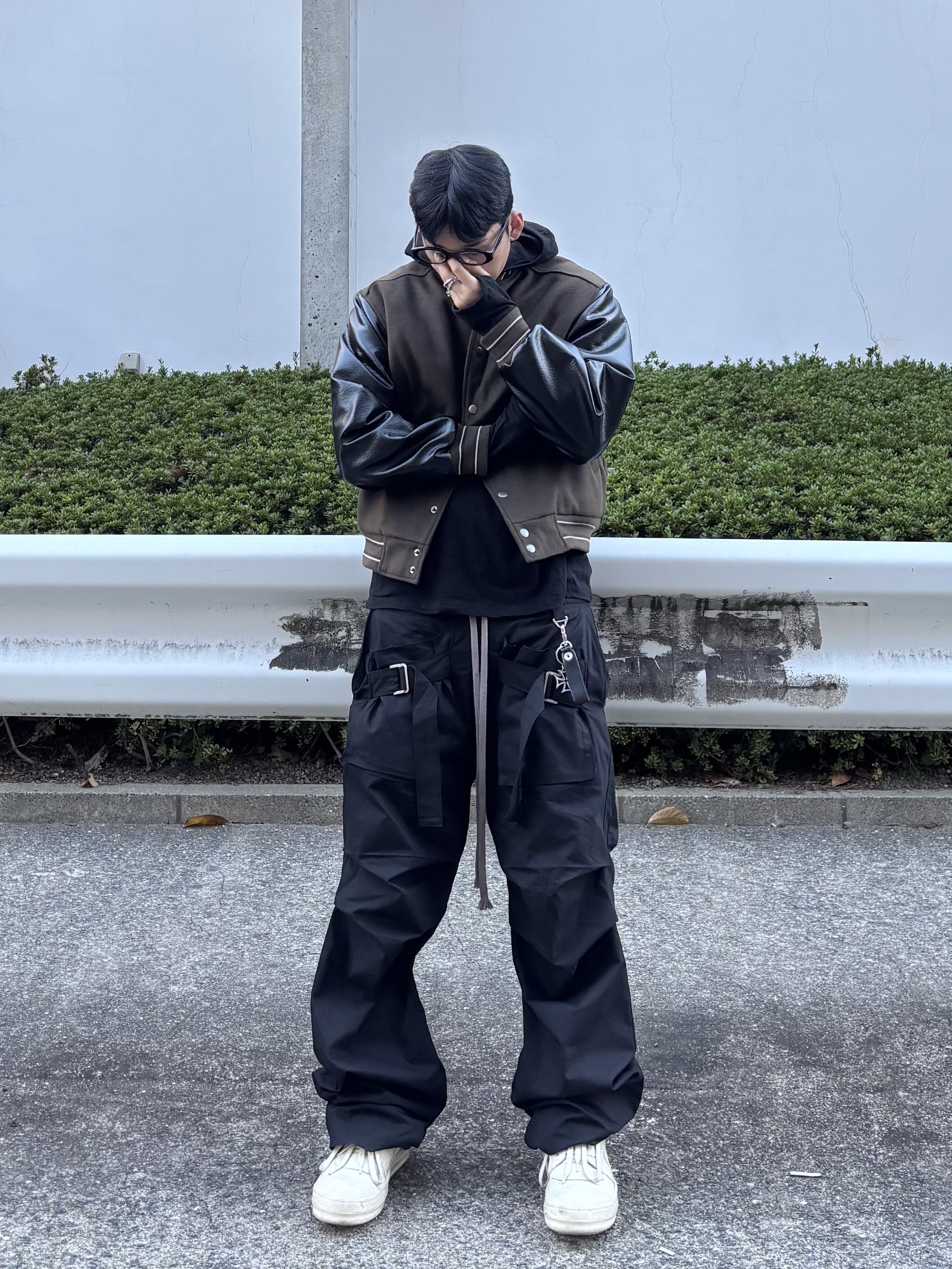 Chrome Hearts Horseshoe Denim Baseball Hat Black, Wapworks Wide Safety Cargo Pants Black 착용 스타일 - 3