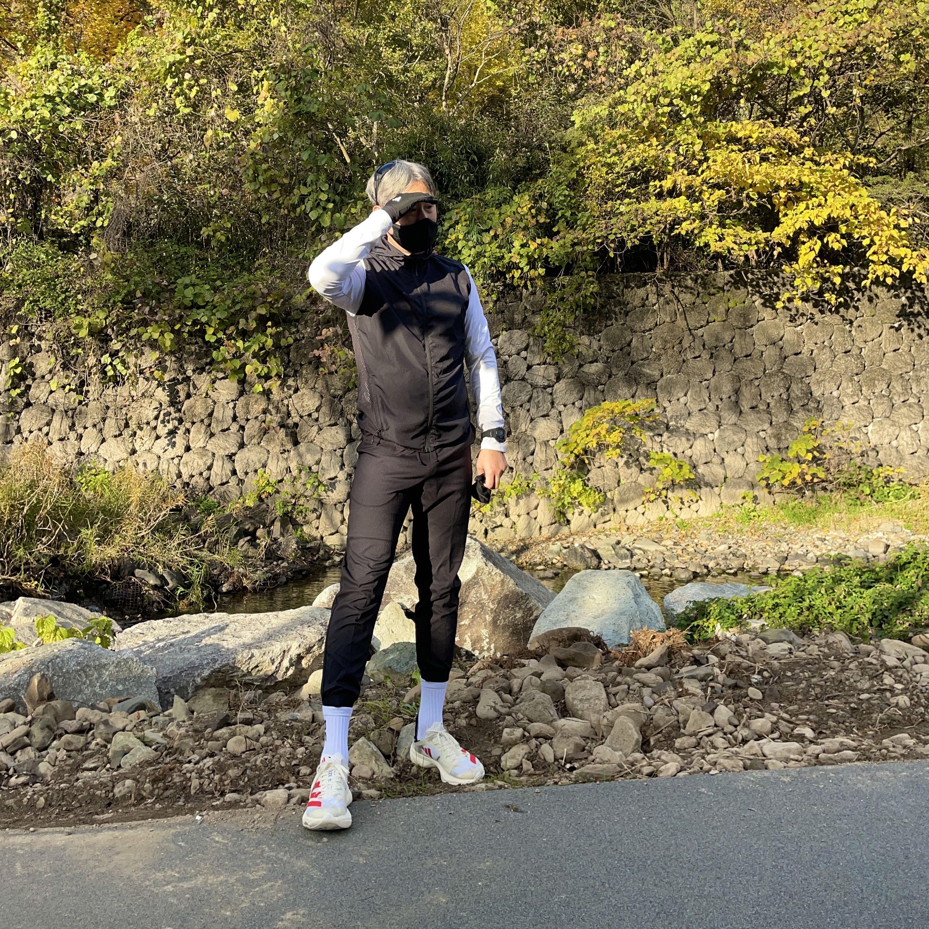 (W) Adidas Adizero EVO SL Off White Better Scarlet, Oakley SI Gascan Matte Black Frame Prizm Black Lenses High Bridge Fit 착용 스타일