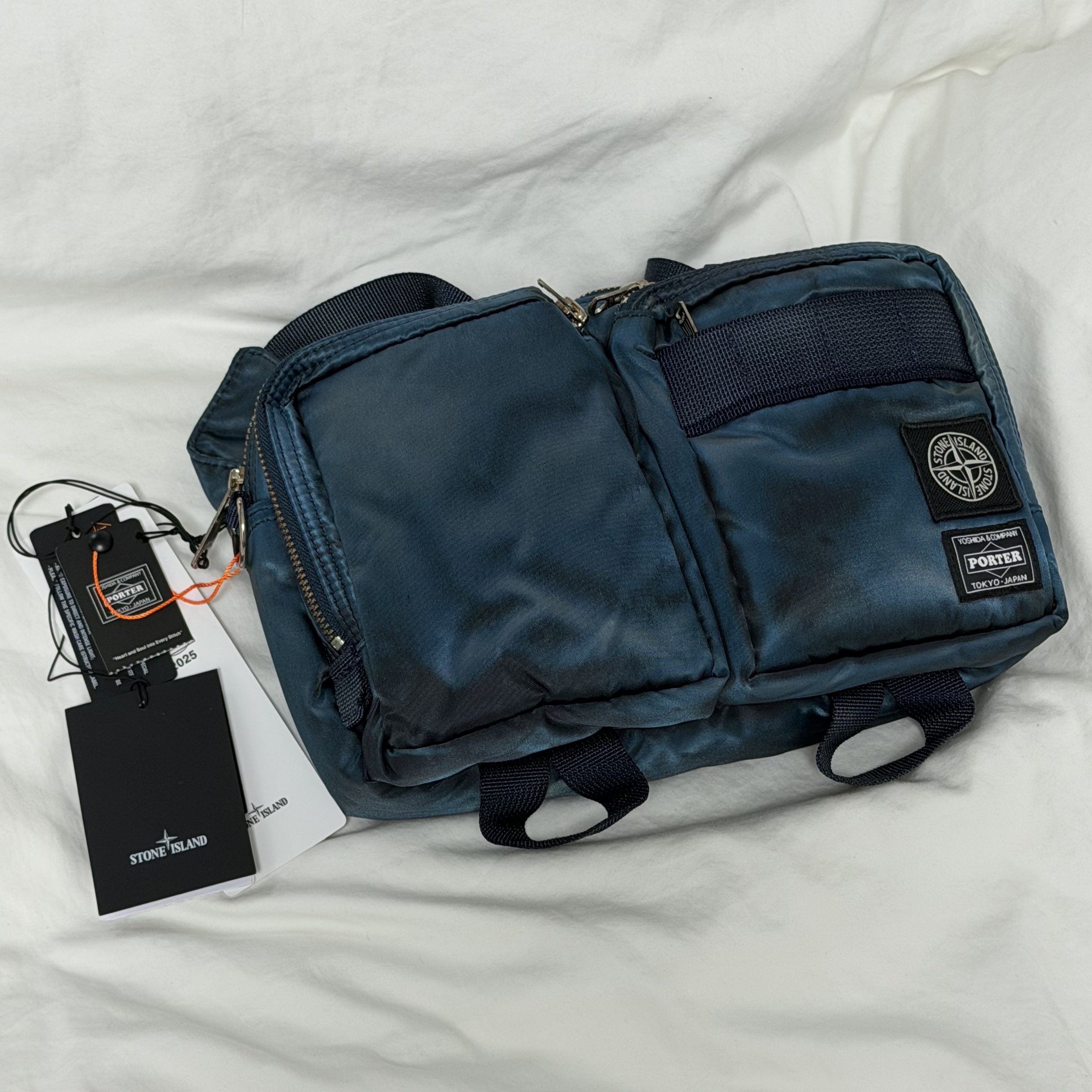 Porter x Stone Island Cross Body Bag Blue 착용 스타일
