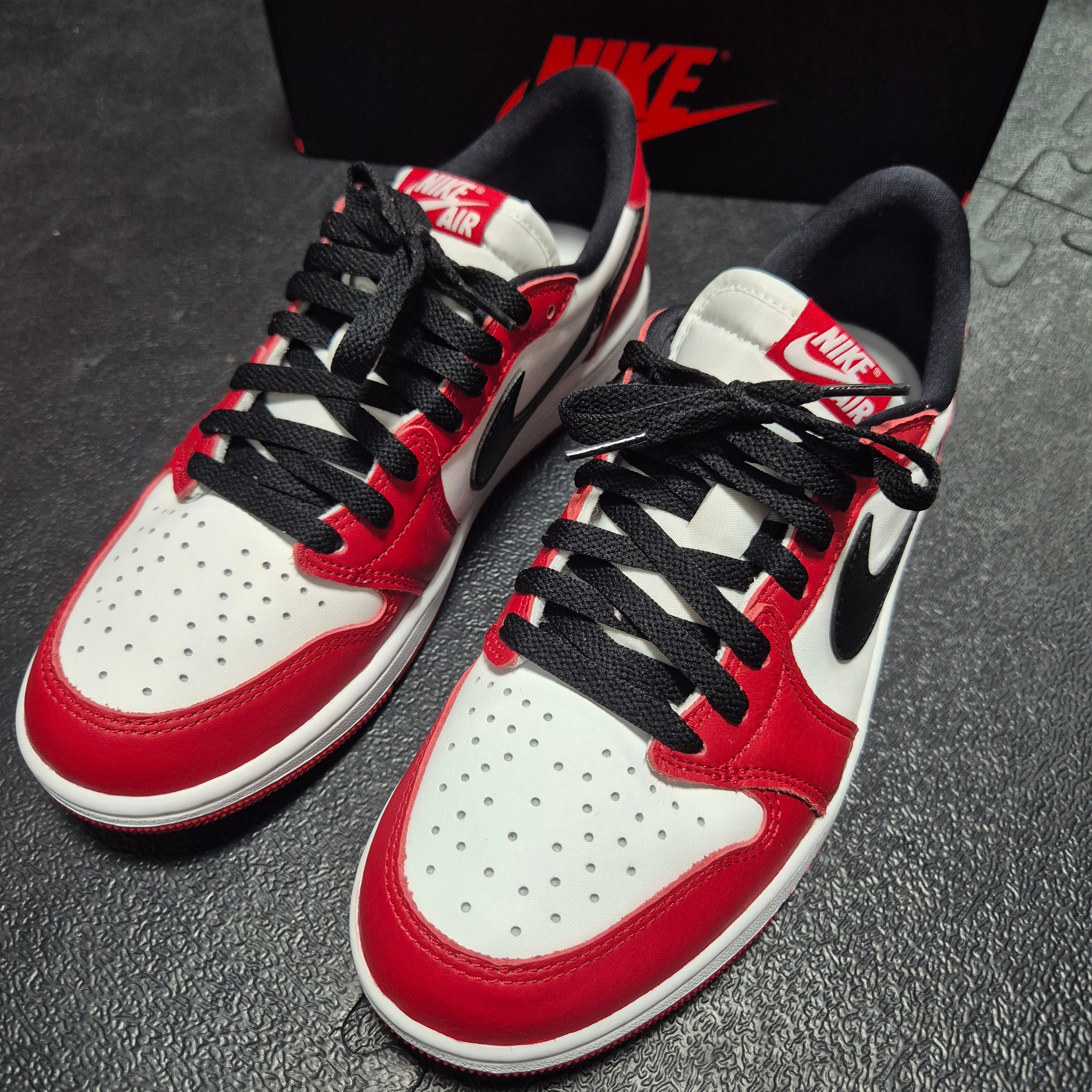 Jordan 1 Retro Low OG Chicago 착용 스타일 - 4