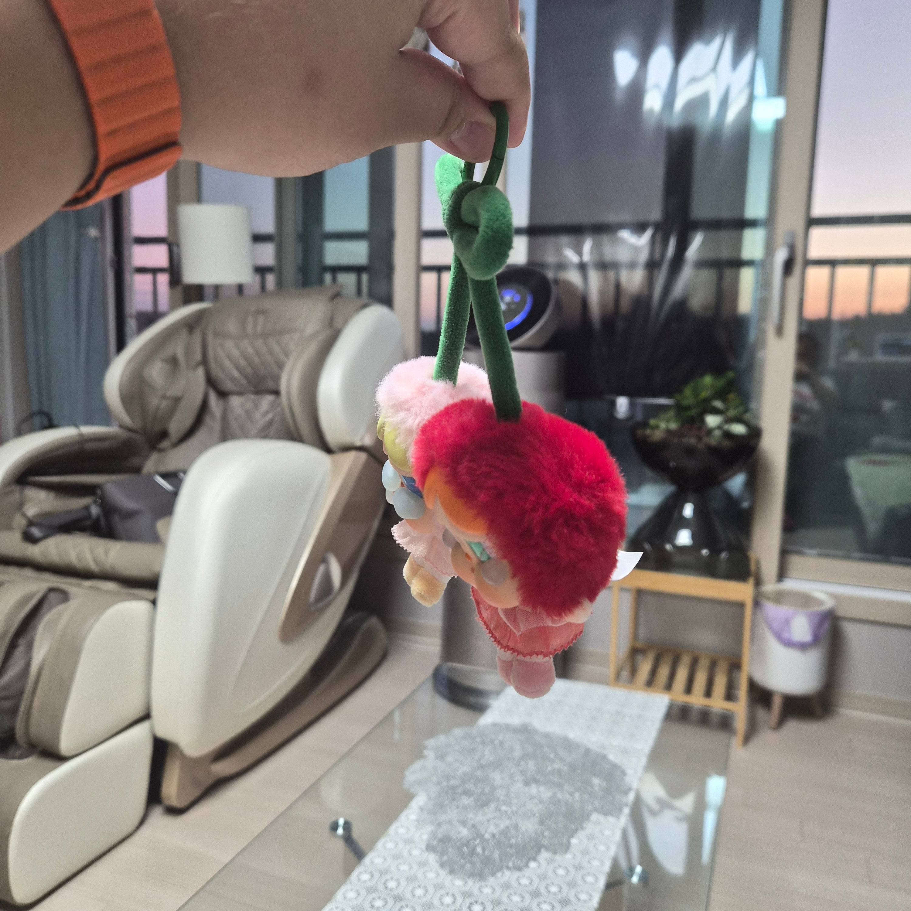 Pop Mart Crybaby Crying For Love Series Vinyl Plush 착용 스타일 - 3