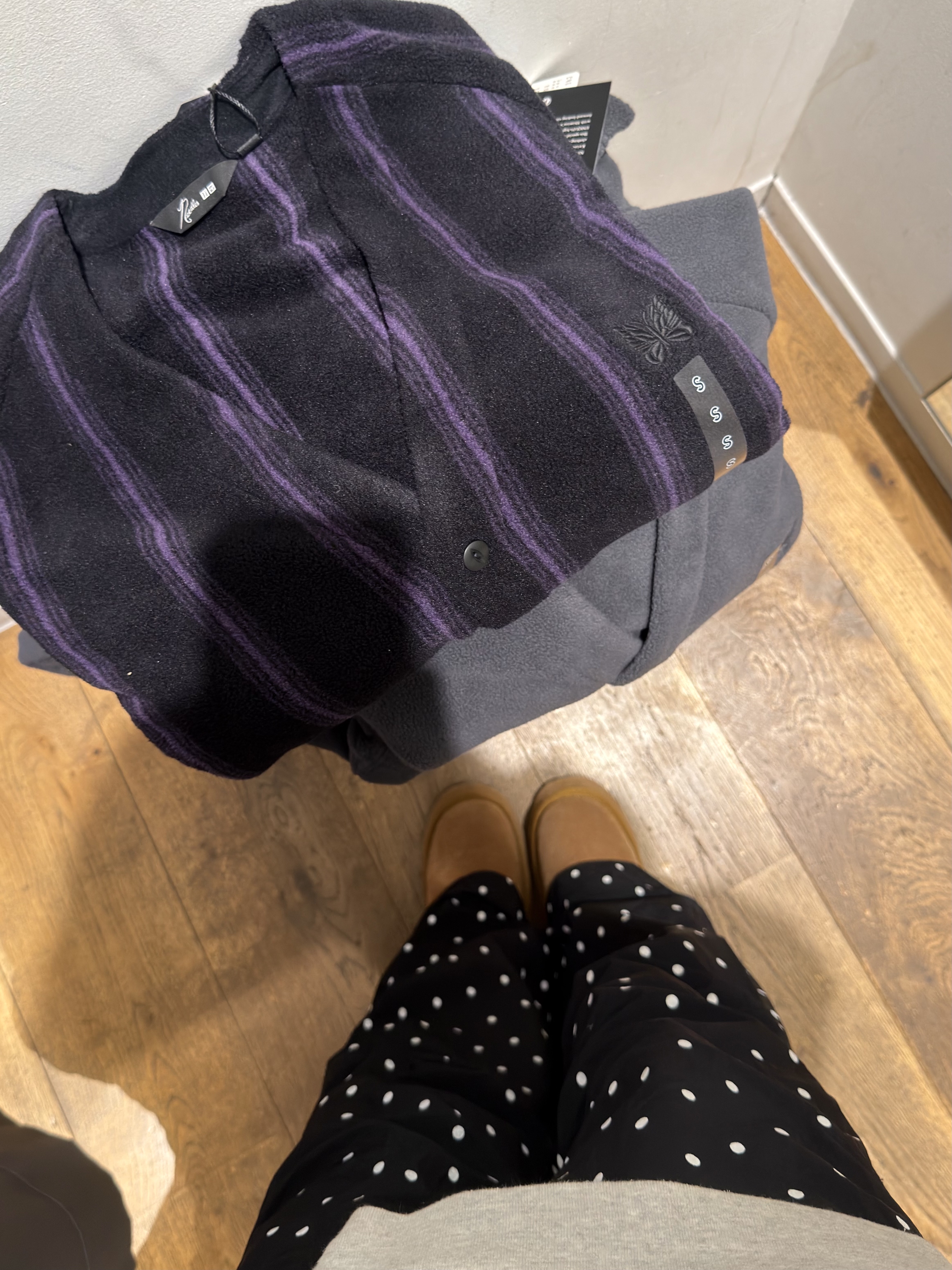 Uniqlo x Needles Fleece Oversized Cardigan Black - KR 착용 스타일 - 1
