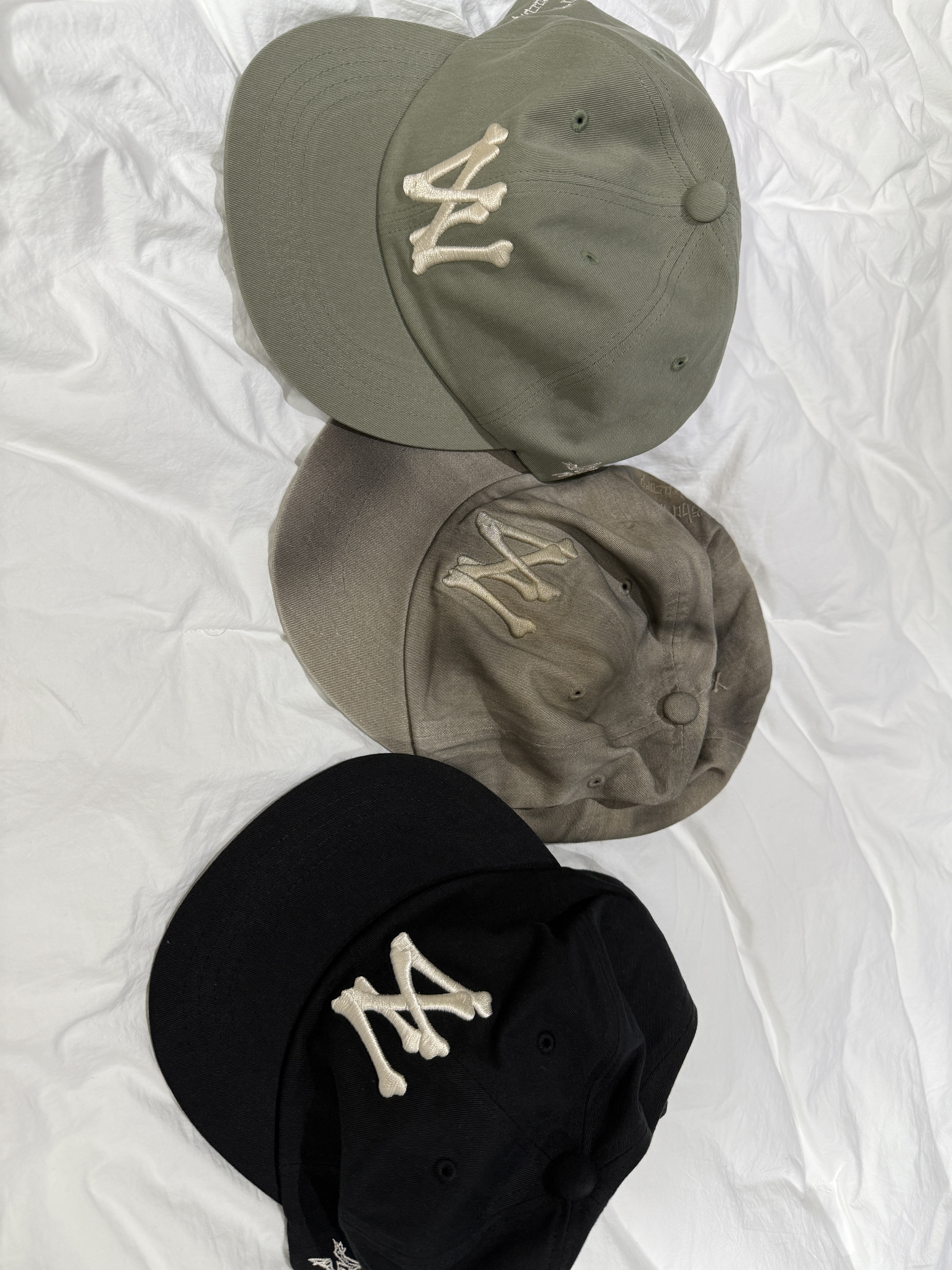 Aoiro 6-Panel Bone A/N Cap Black, Aoiro 6-Panel Bone A/N Cap Olive 착용 스타일