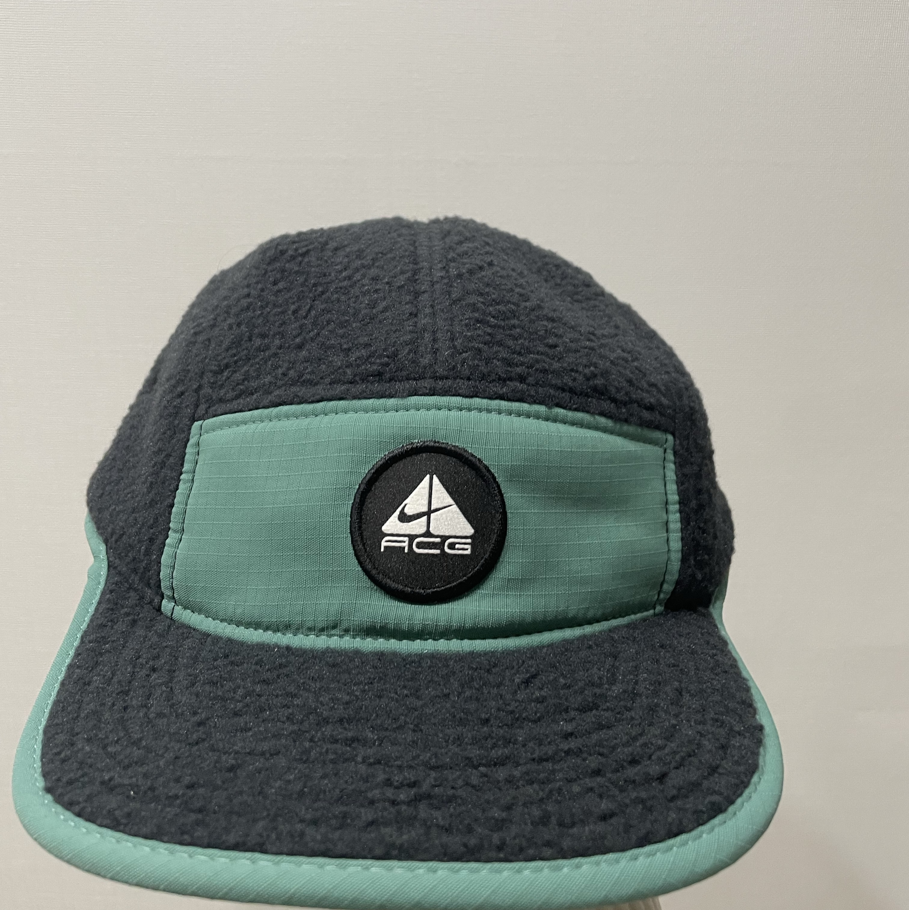 Nike ACG Therma-Fit Fly Unstructured Cap 착용 스타일