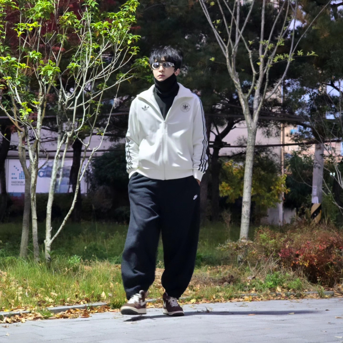 Adidas German Beckenbauer Track Top Off White - KR Sizing, Adidas German Beckenbauer Track Top Off White - US Sizing 착용 스타일 - 5