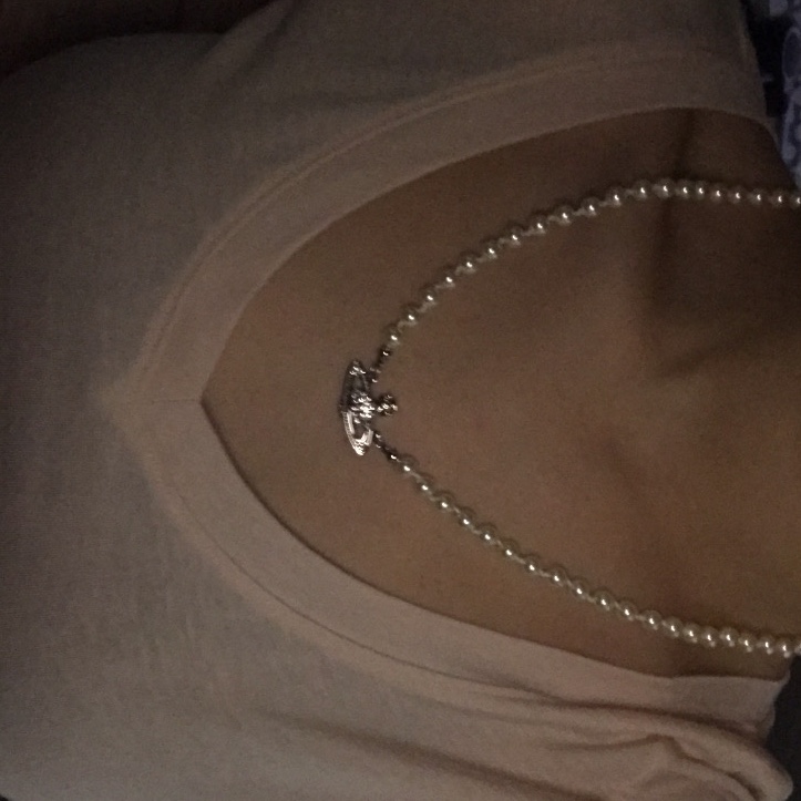 Vivienne Westwood Mini Pearl Bas Relief Necklace Silver 착용 스타일 - 2