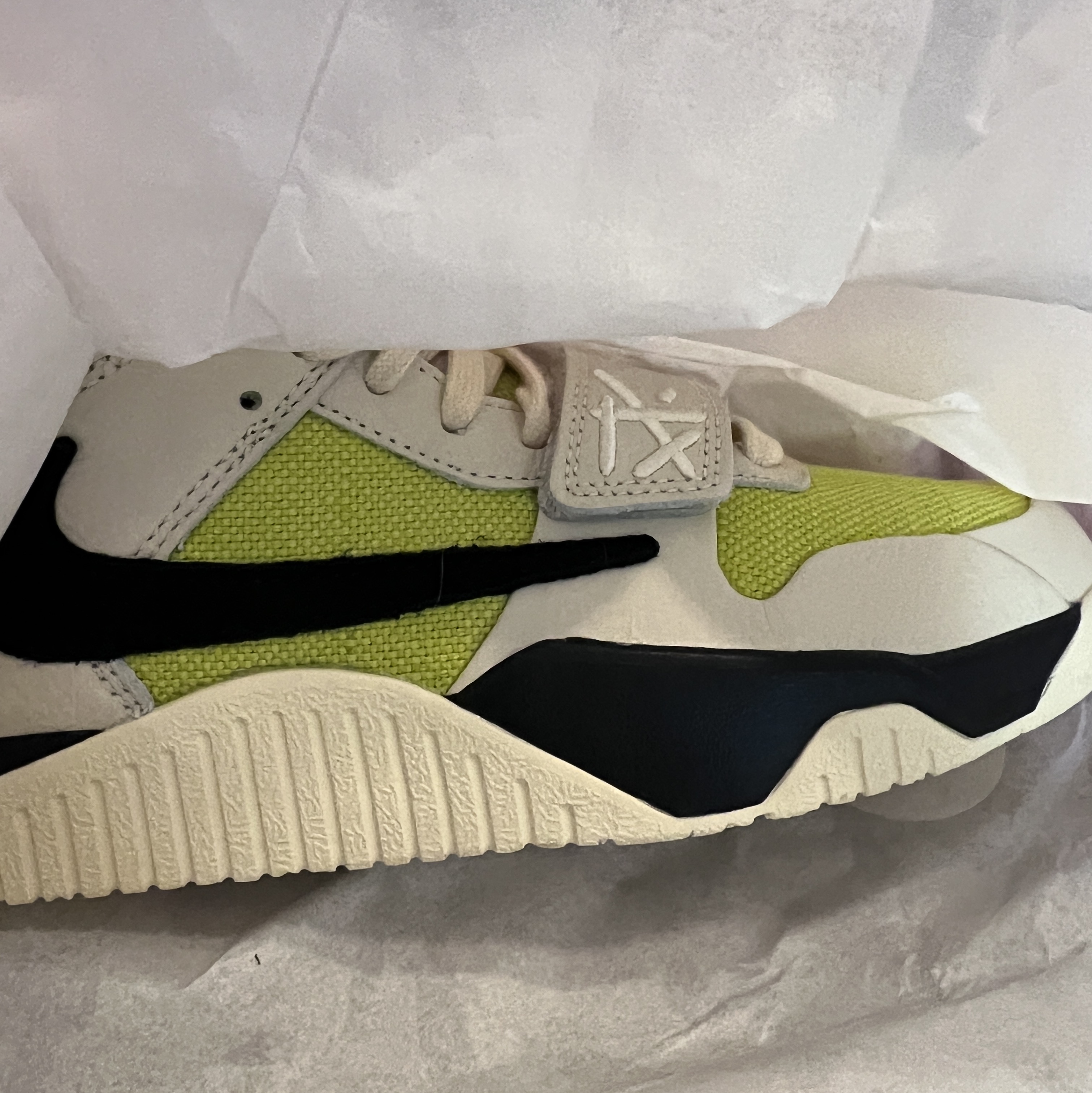 Jordan x Travis Scott Jumpman Jack TR Bright Cactus, Honda Speed Track Solid nylon Pants Black 착용 스타일 - 1