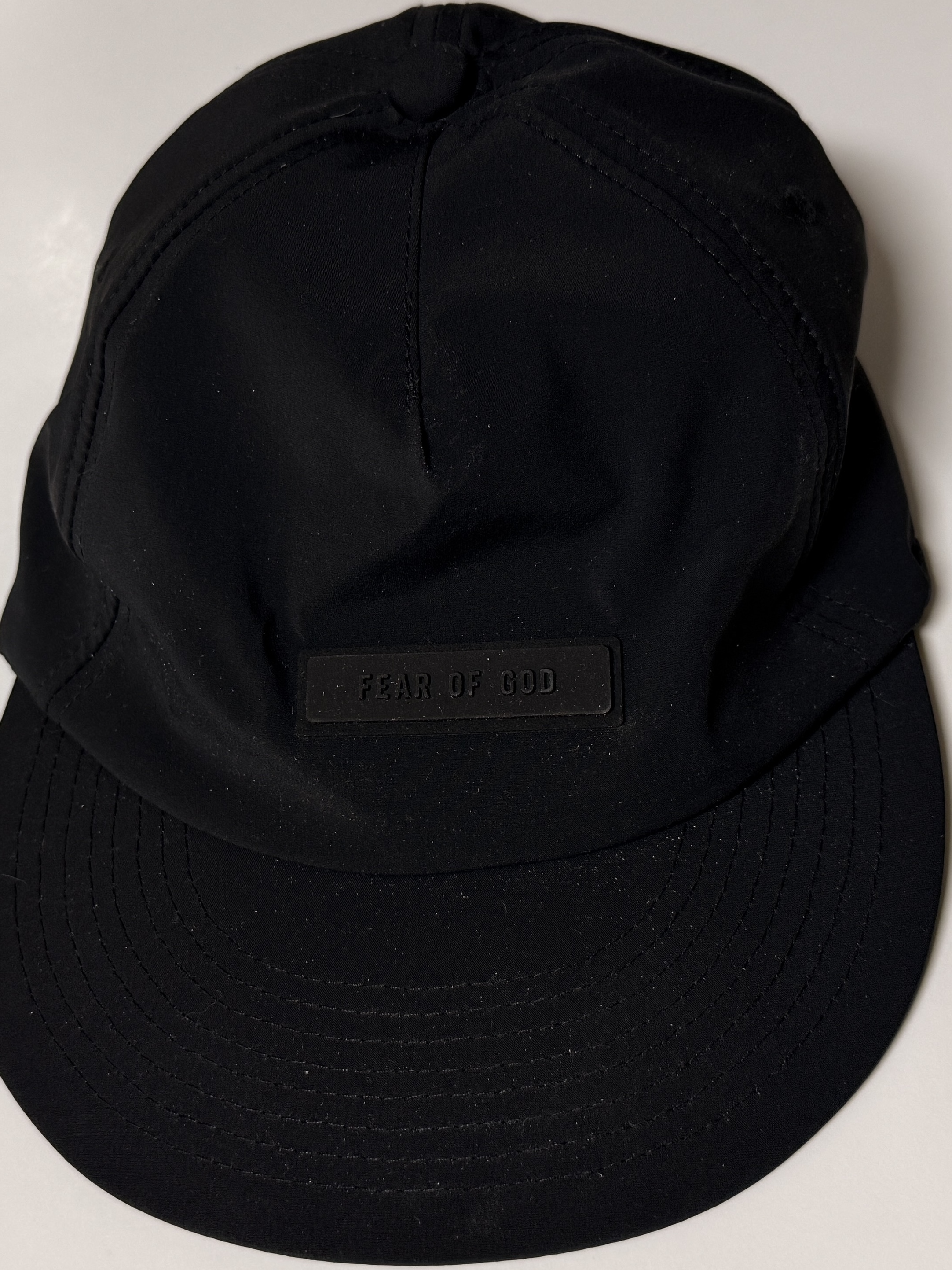 Essentials Nylon Baseball Cap Jet Black 착용 스타일