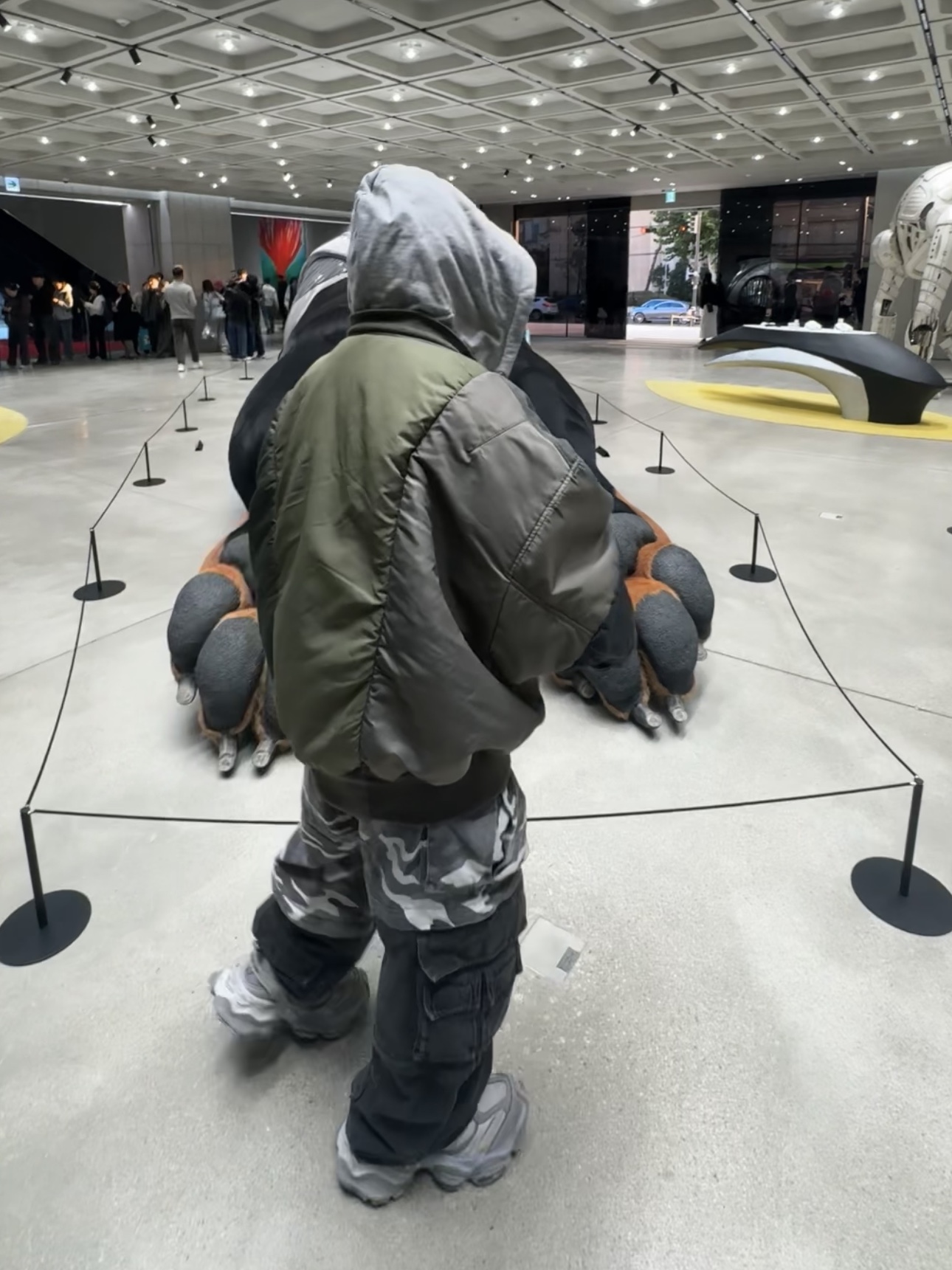 Project G/R Unbalanced Reworked Bomber Jacket Khaki, Project G/R Oversized Convertible Cargo Pants City Camo 착용 스타일 - 1