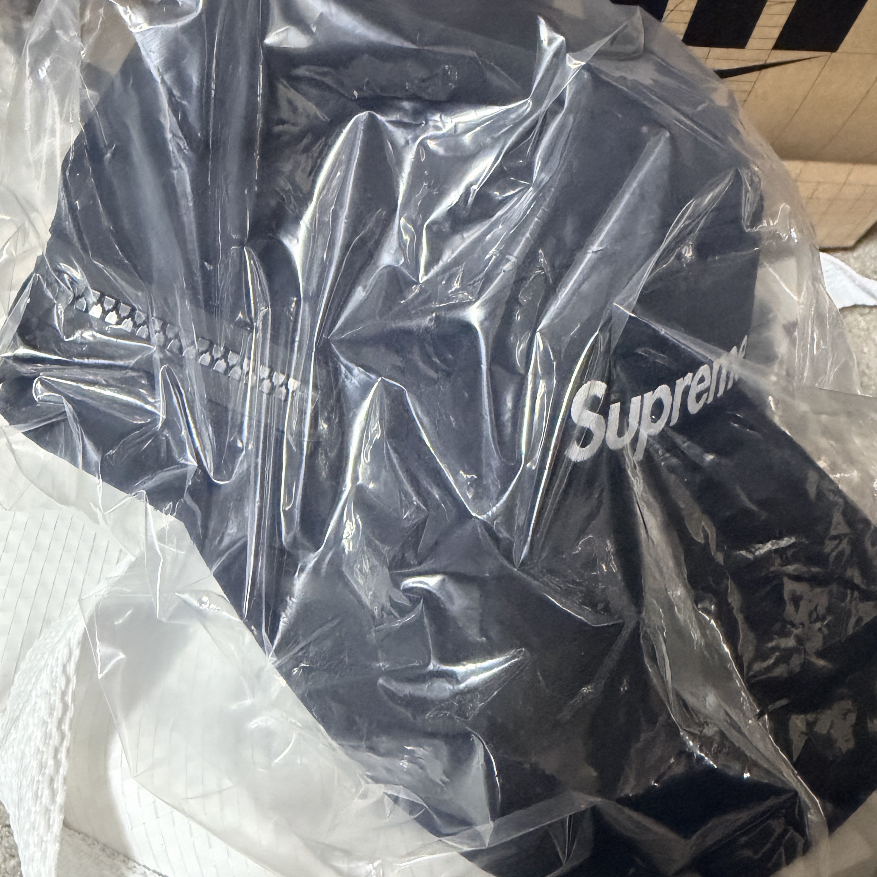 Supreme Gore-Tex Zip Pocket Camp Cap Black - 25FW 착용 스타일