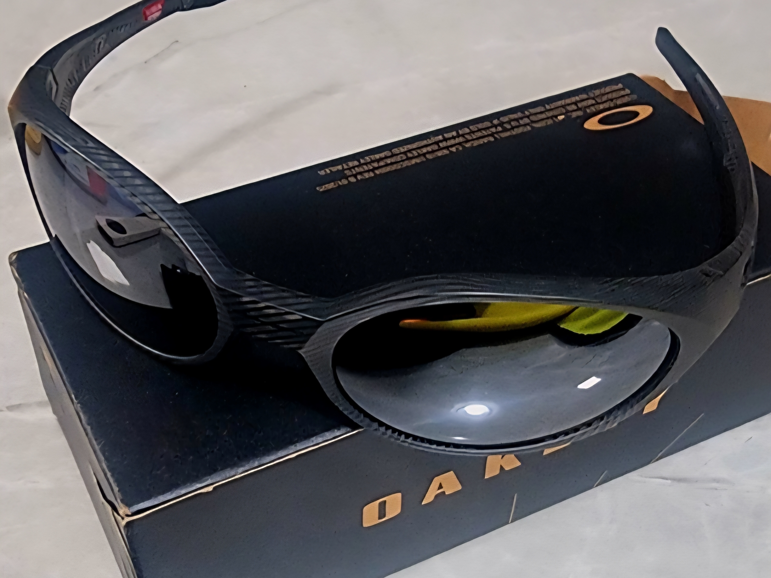 Oakley Eye Jacket Redux Night Mission Collection Matte Grey Ink Frame Prizm Black Lenses Narrow High Bridge Fit 착용 스타일