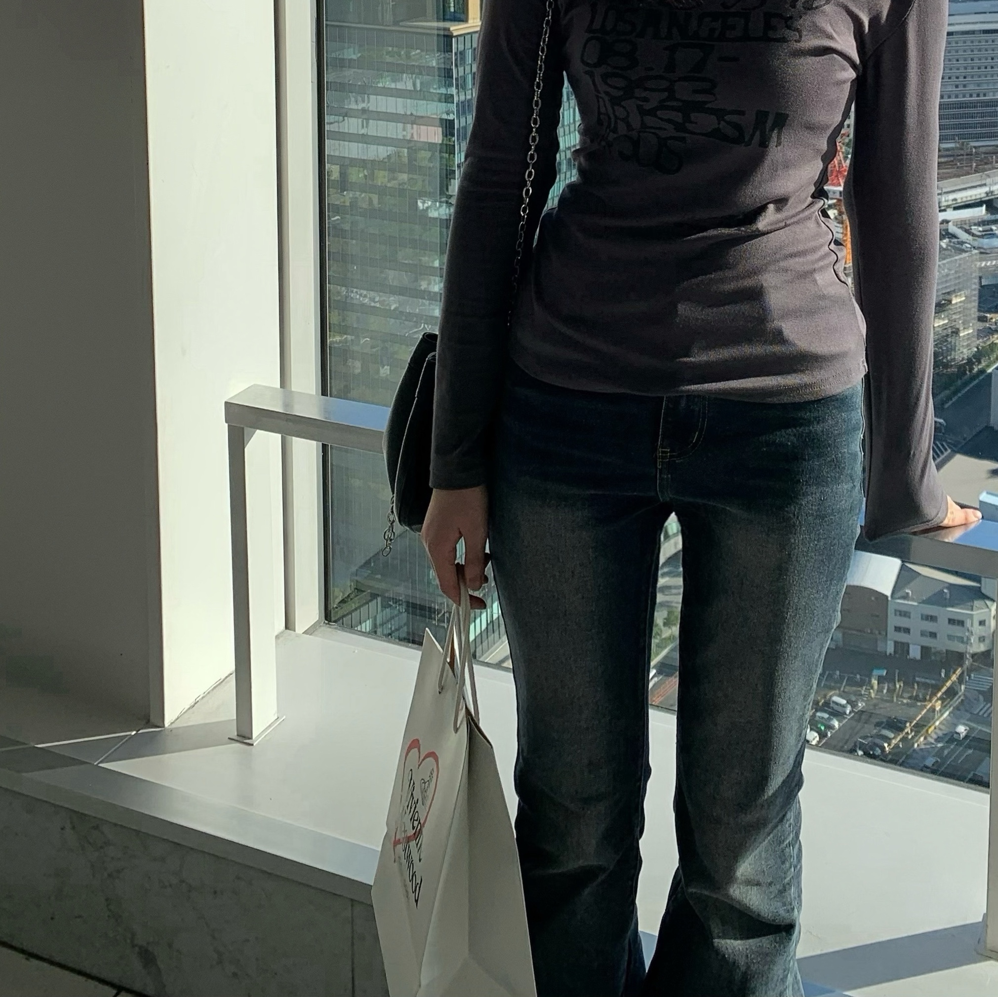 Vivienne Westwood Chrissy Small Bucket Bag Black, (W) Vivienne Westwood Red Label Fine Wool Basic Round Collar Cardigan Black 착용 스타일