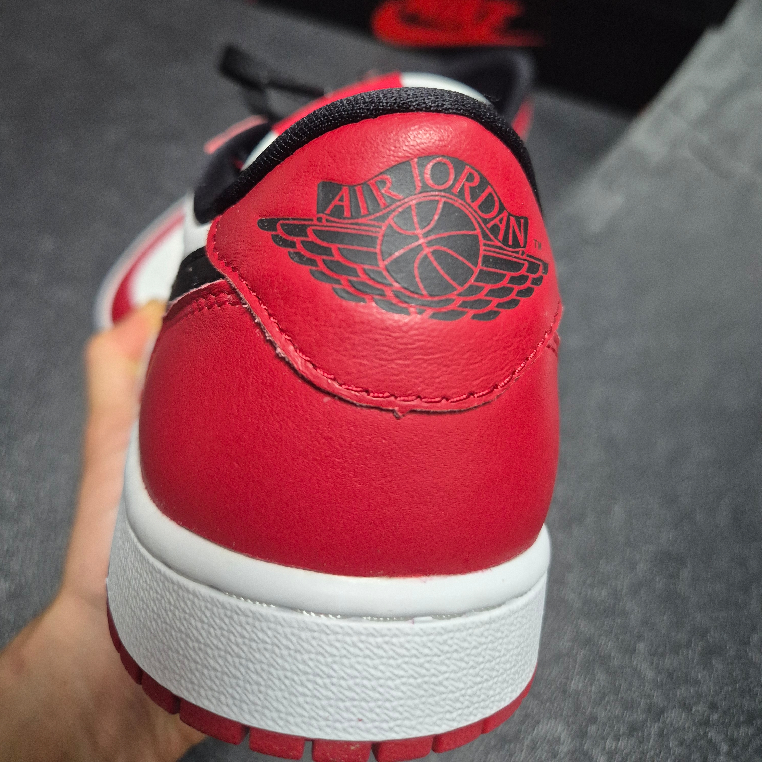 Jordan 1 Retro Low OG Chicago 착용 스타일 - 3
