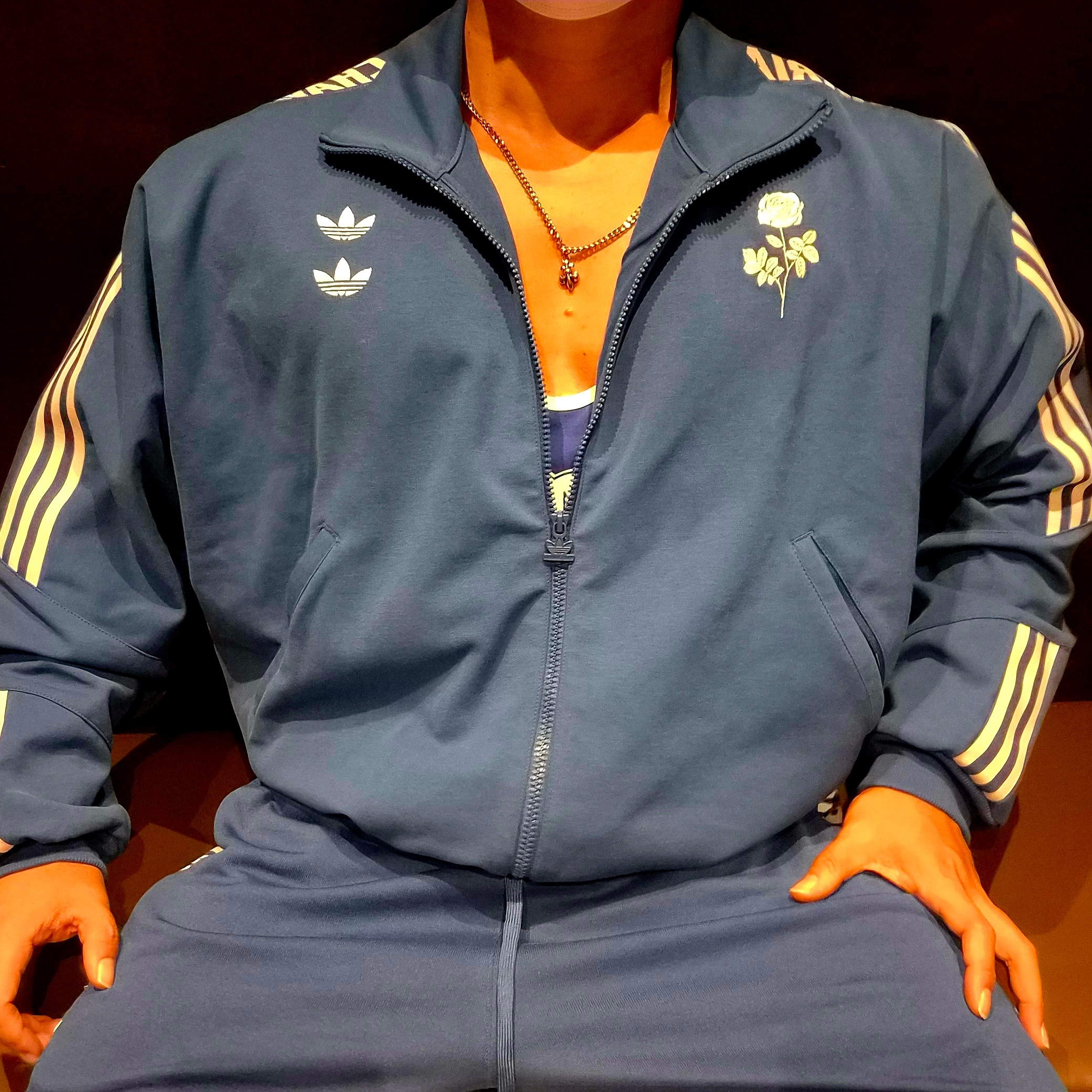 Adidas x Willy Chavarria Knit Track Jacket Dark Marine - US Sizing, Adidas x Willy Chavarria Gym Shorts Dark Marine - US Sizing 착용 스타일 - 1