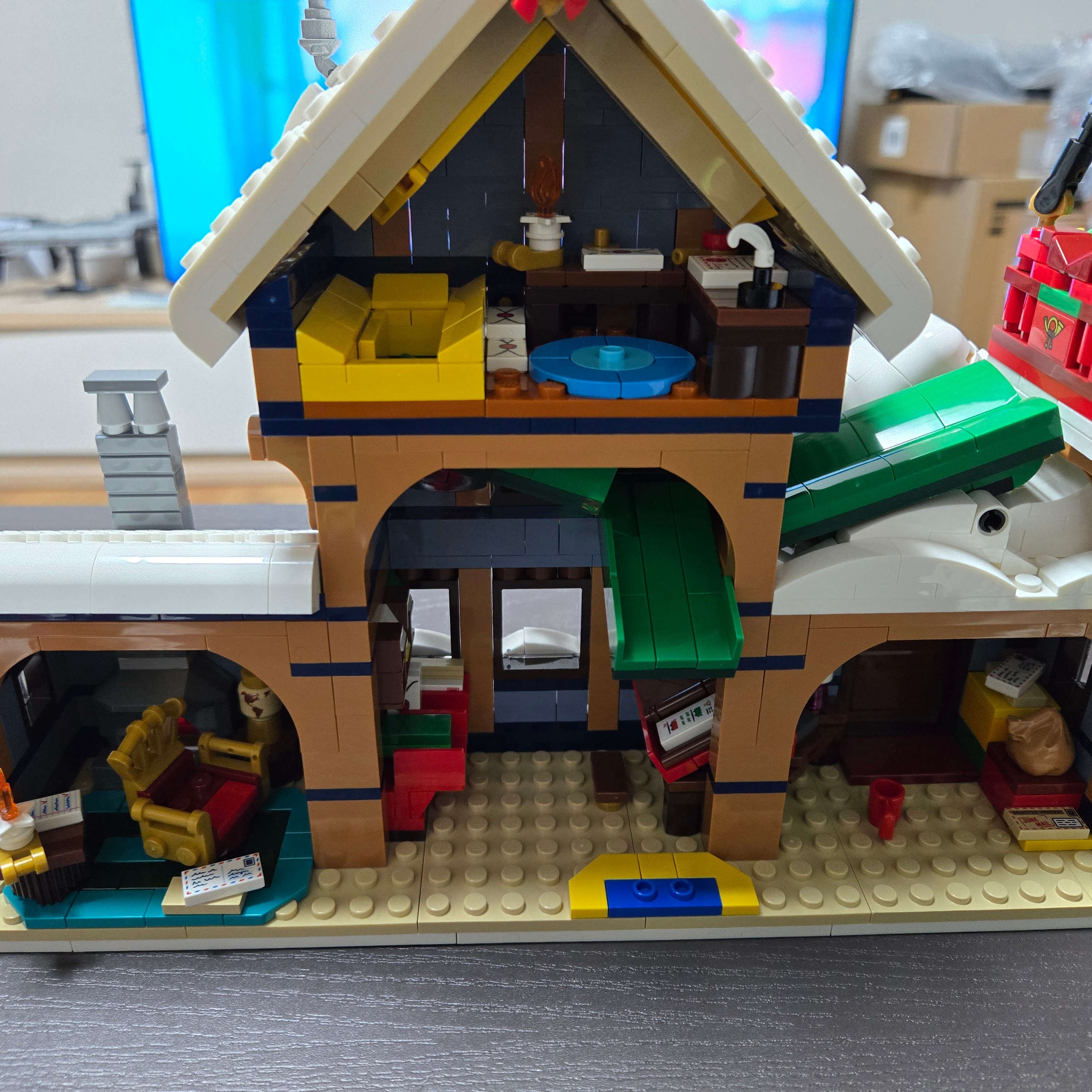 Lego Santa's Post Office 착용 스타일 - 3