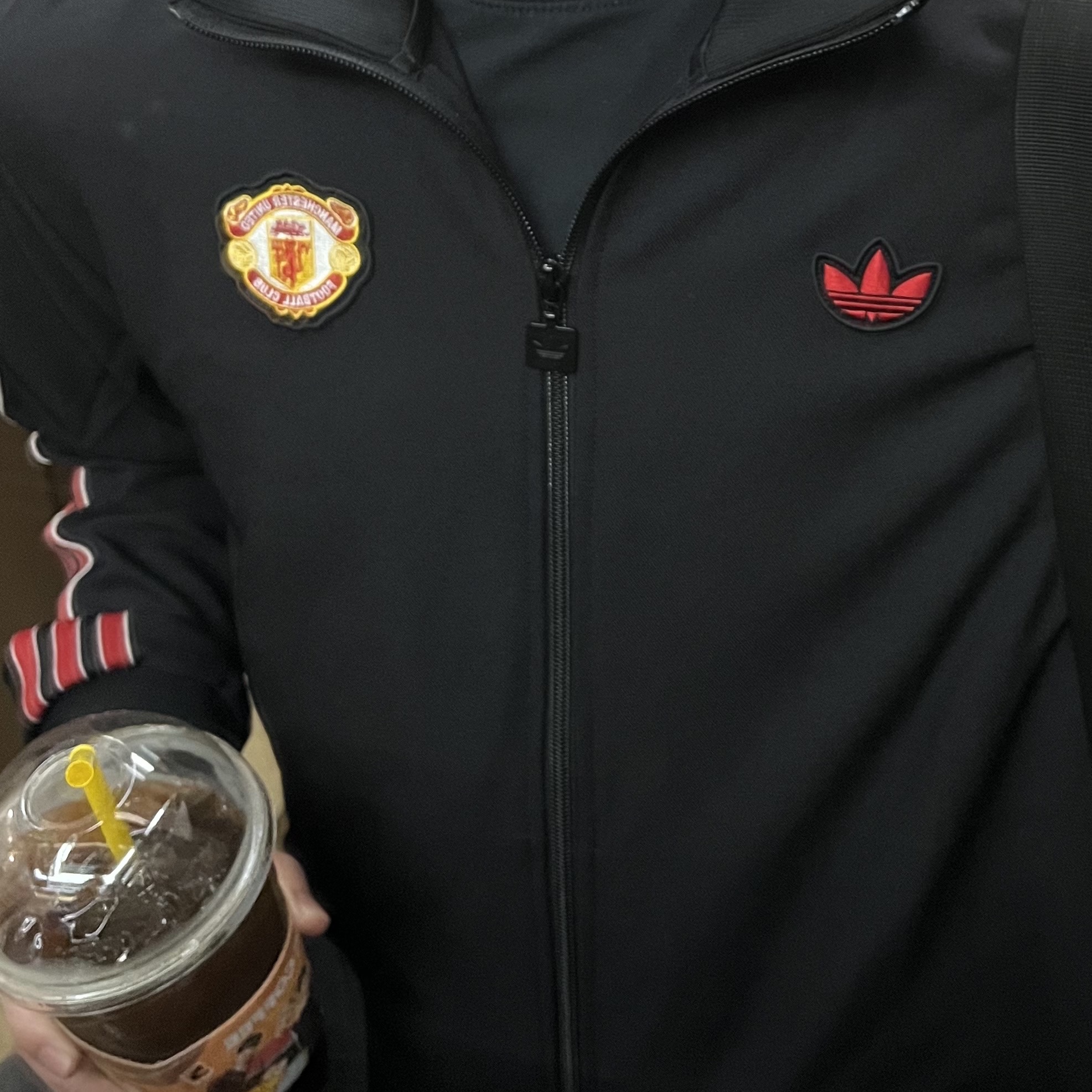 Adidas Manchester United Terrace Icon Track Top Black - KR Sizing 착용 스타일