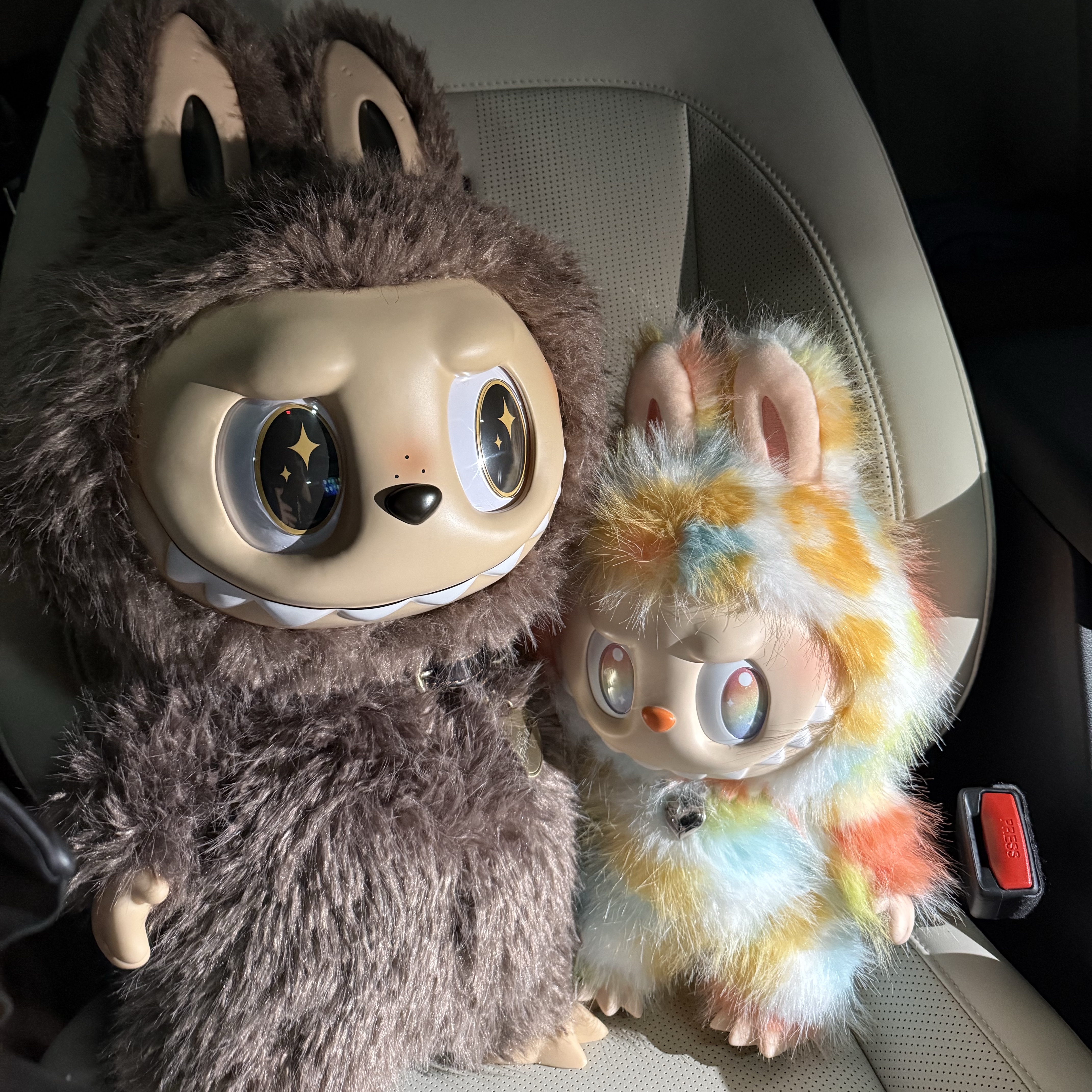 Pop Mart The Monsters I Found You Vinyl Face Doll 착용 스타일