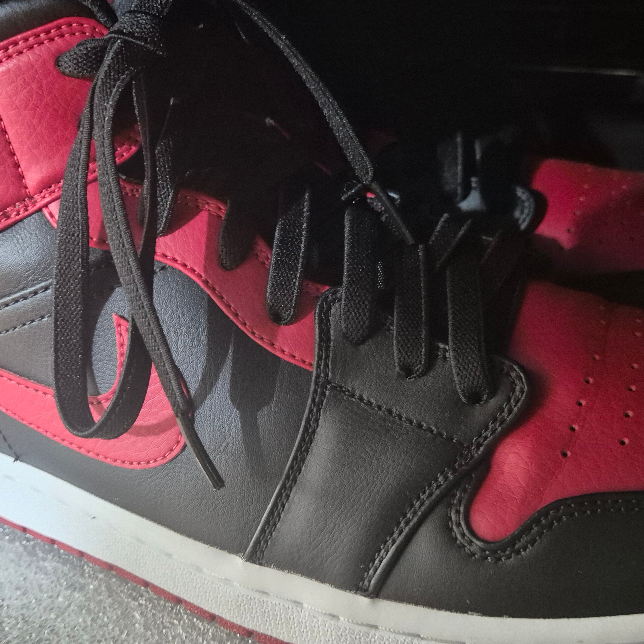 Jordan 1 Mid Bred Banned 2020 착용 스타일