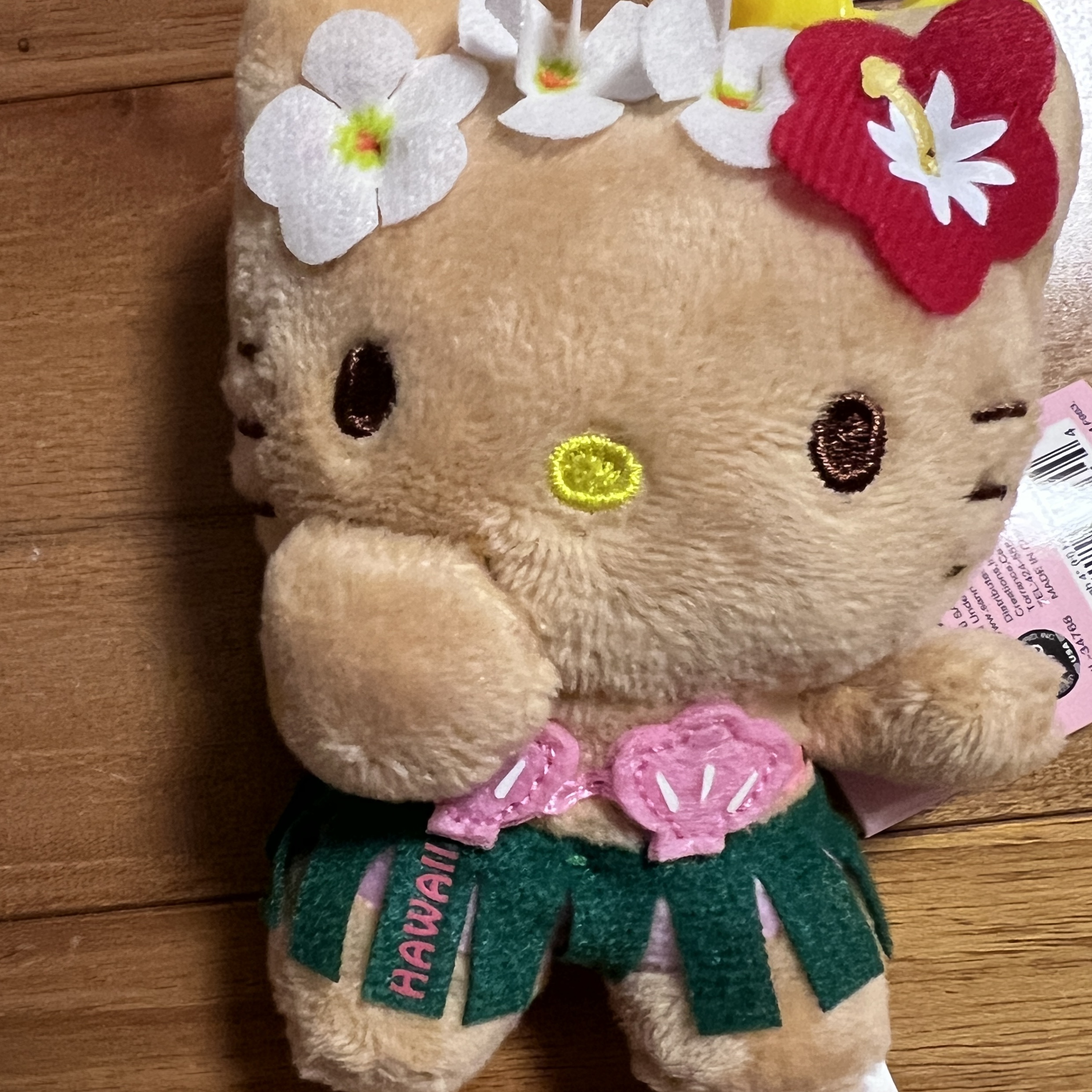 Sanrio Hello Kitty Hula Kiss 4" Hawaii Series Plush 착용 스타일