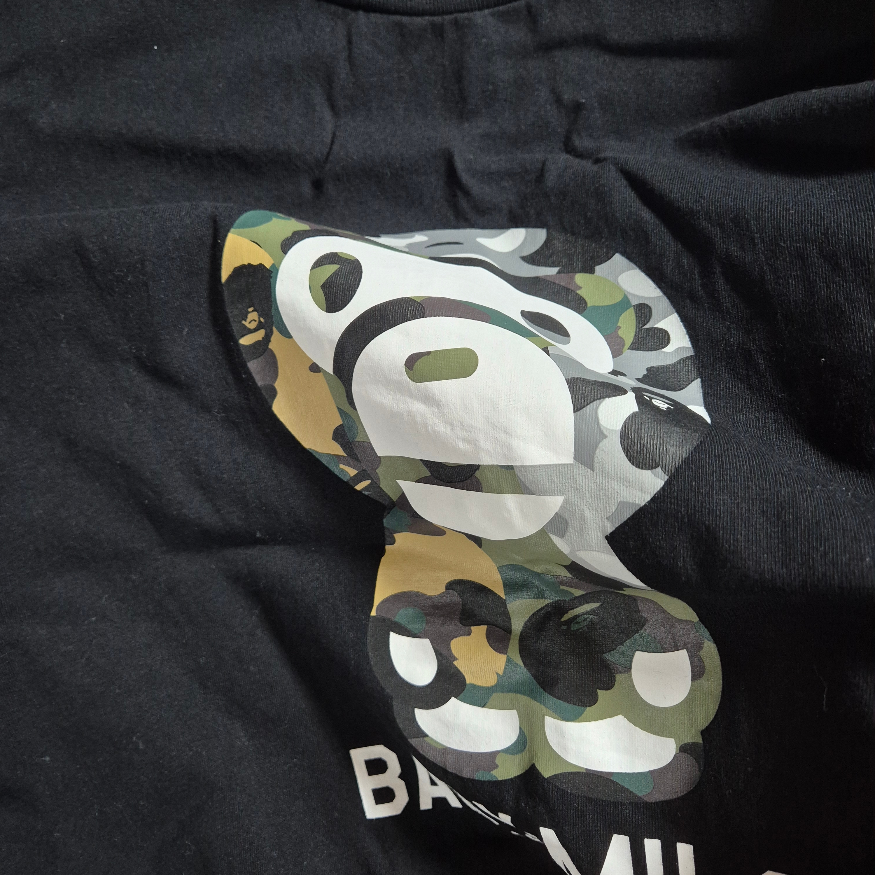 BAPE 1st Camo Crazy Baby Milo L/S T-Shirt Black 착용 스타일