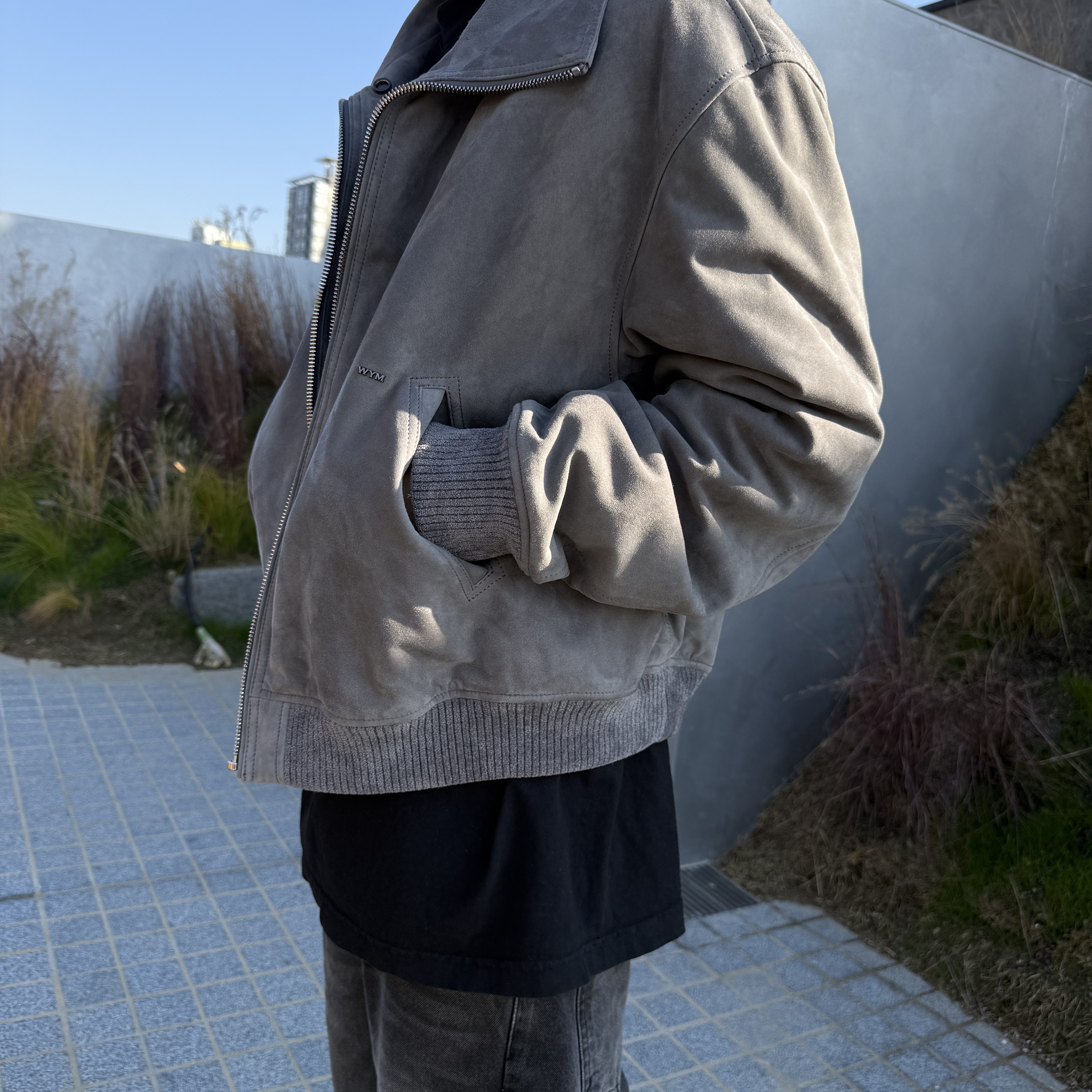 Wooyoungmi Fur Collar Suede Jacket Grey - 25FW, Enfants Riches Deprimes Thrashed Flare Jeans Black 착용 스타일 - 8