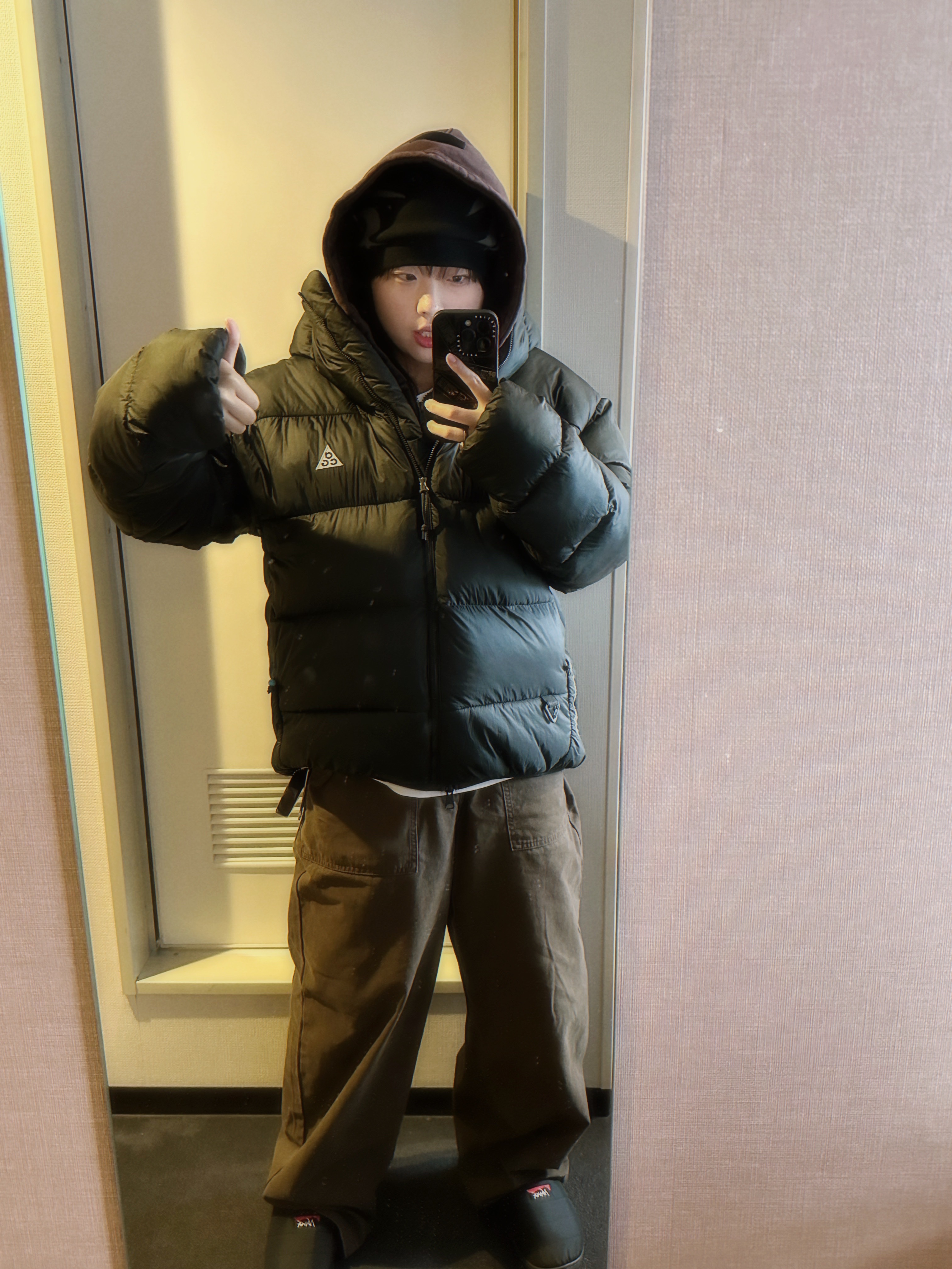 Nike ACG Therma-Fit ADV Lunar Lake Loose Hooded Jacket Black Summit White - Asia, Nanga x Subu Aurora Tex Winter Sandal Black - 25FW 착용 스타일 - 1