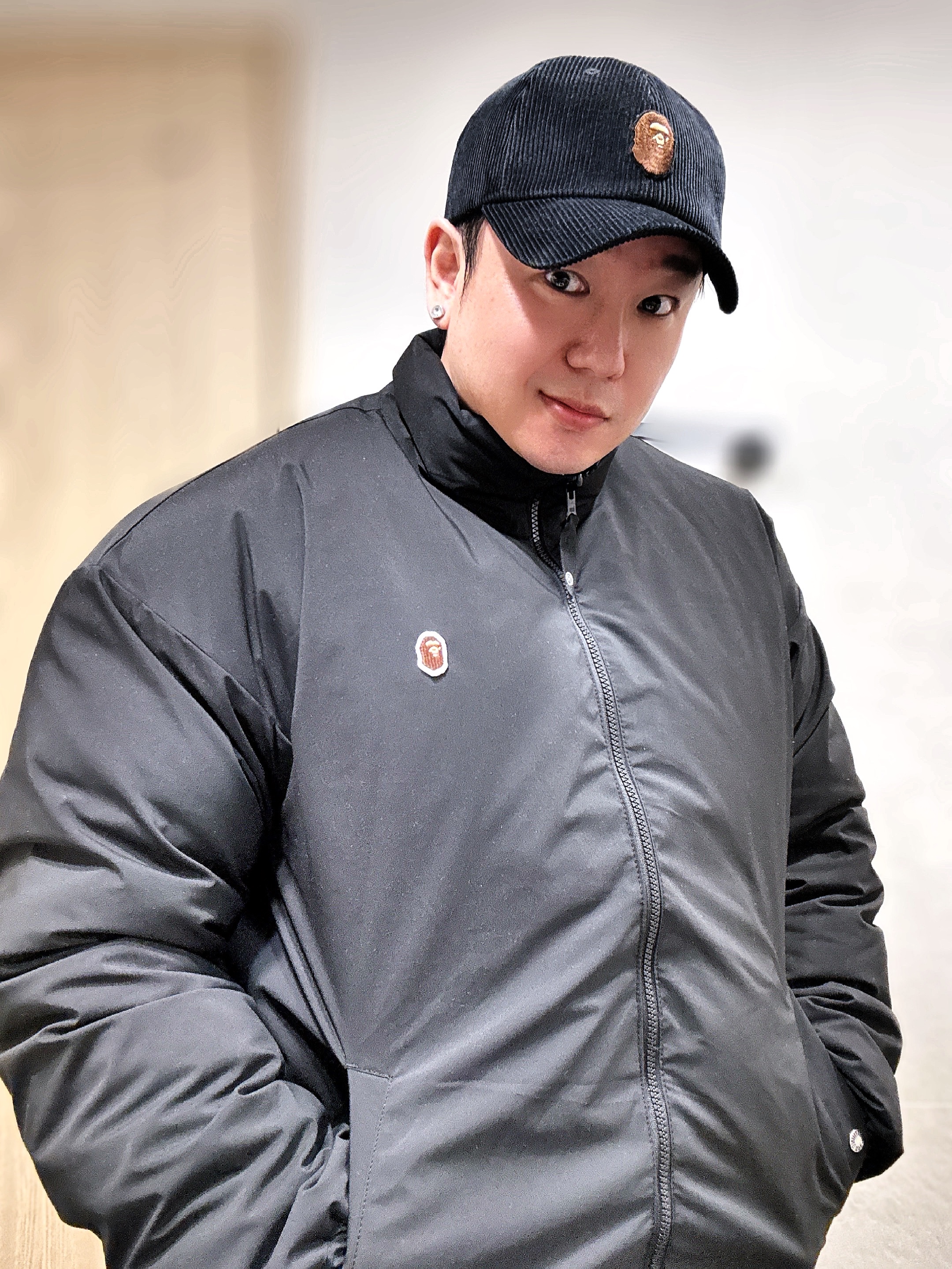 BAPE City Camo Reversible Down Jacket Black, BAPE Ape Head Corduroy Cap Black 착용 스타일 - 2