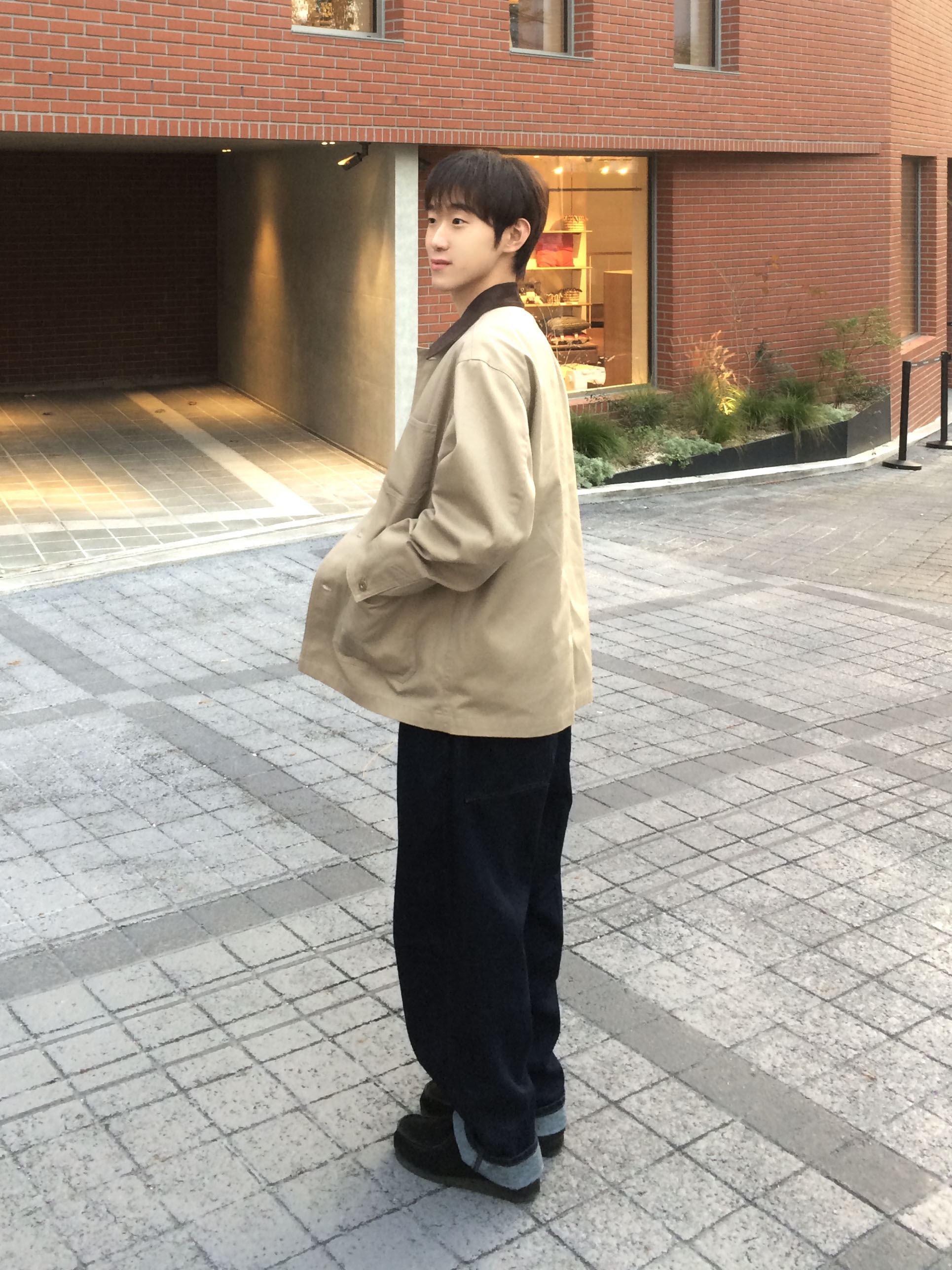 GU Real Leather Moccasin Shoes Black 착용 스타일 - 5