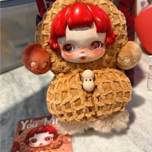 Pop Mart Skullpanda You Found Me ! Series Plush Doll Pendant Pranky Peanut (Opened Case) 착용 스타일
