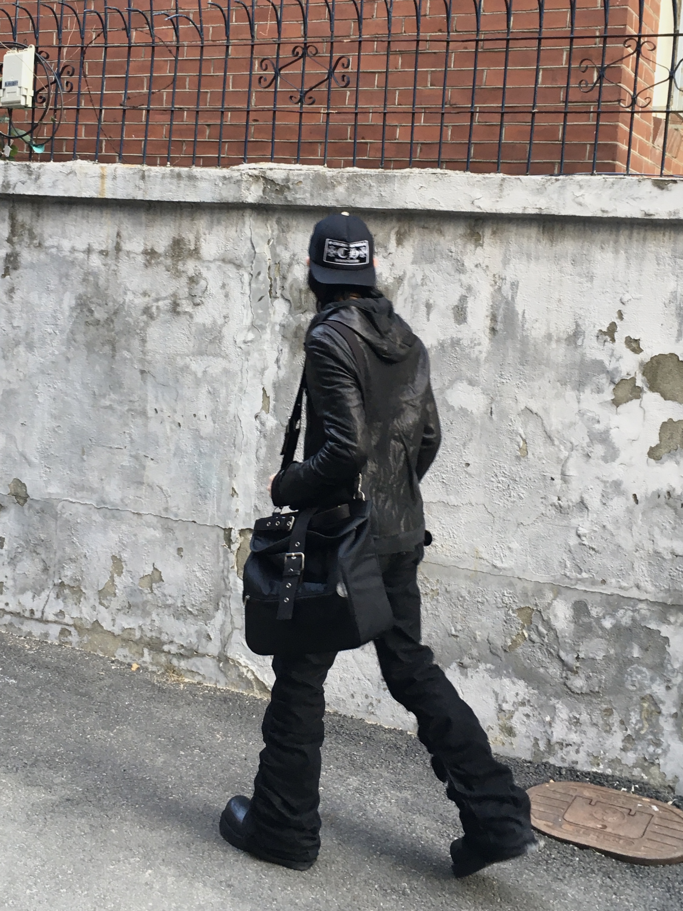 Balenciaga Venom Boot Black, (W) Balenciaga Venom Boot Black 착용 스타일 - 1